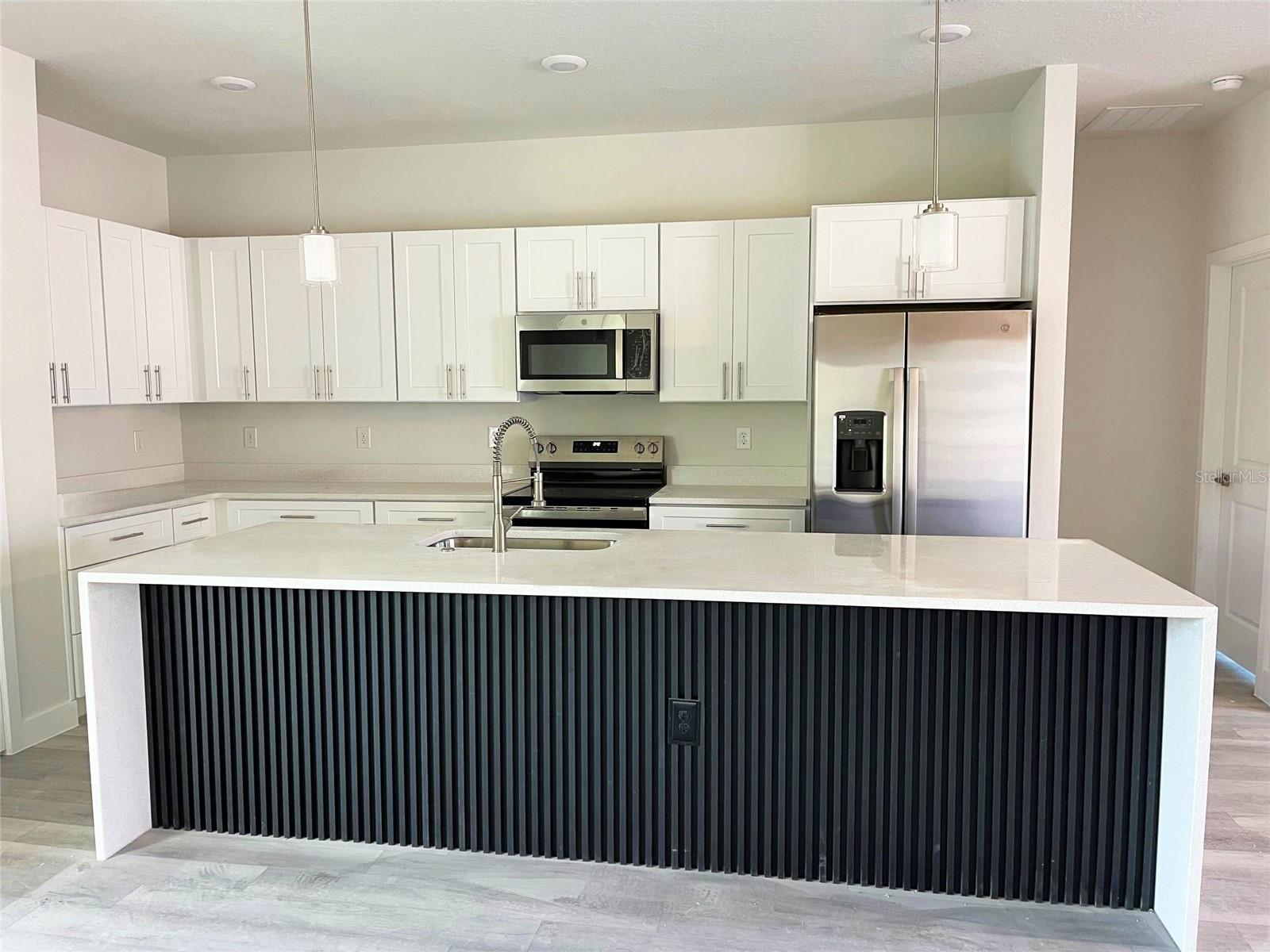 Image 5 of 23 For 11054 Academy Drive