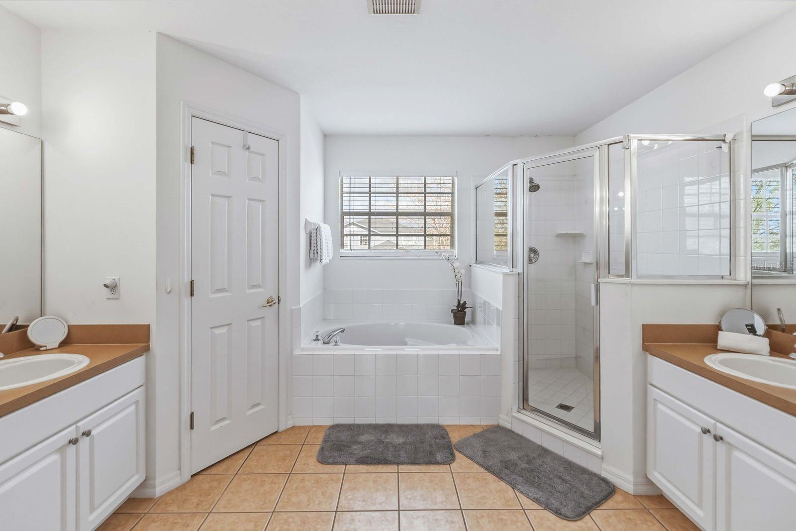 Image 33 of 64 For 4678 Cumbrian Lakes Drive