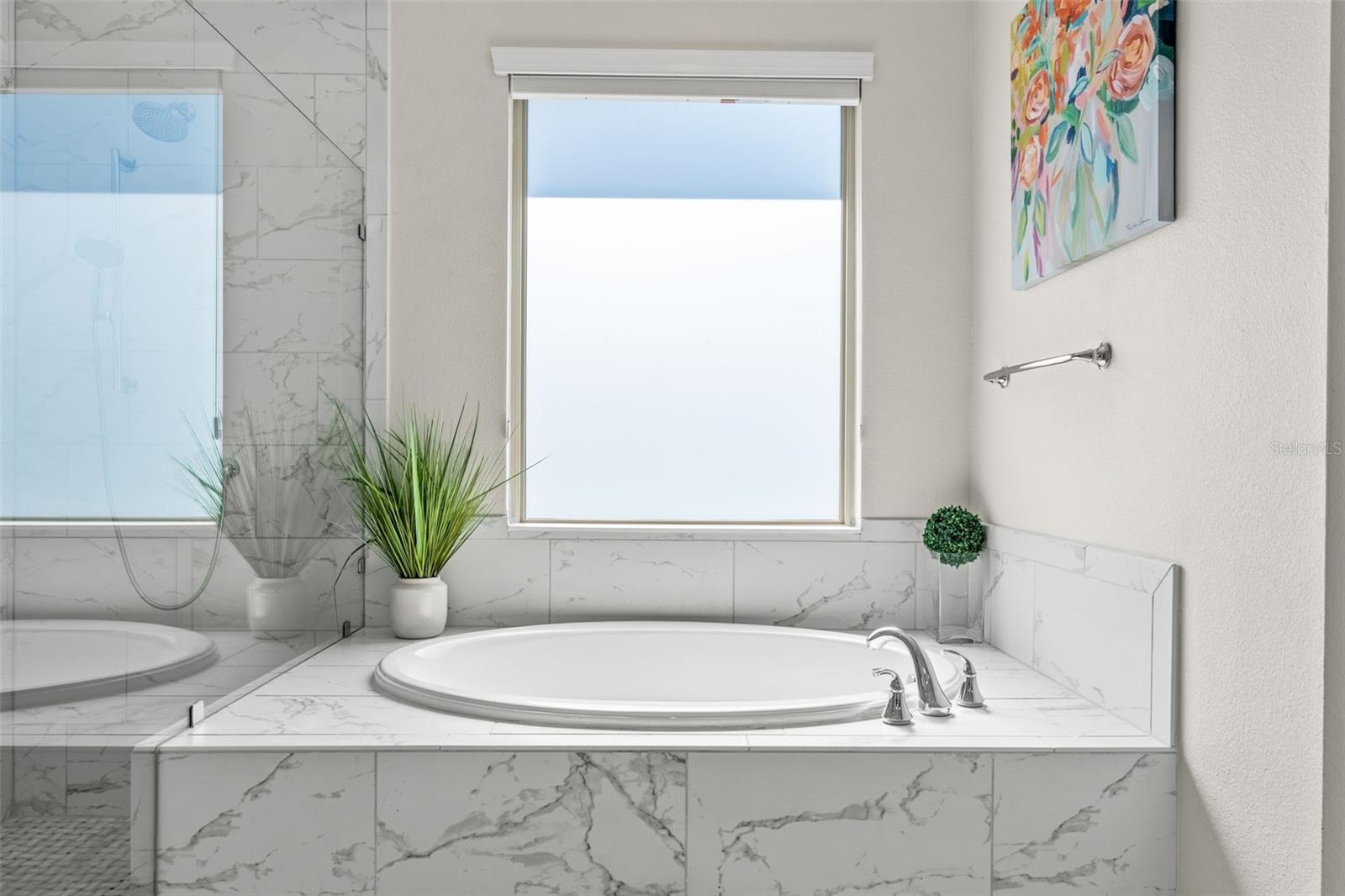 Image 25 of 73 For 10588 Royal Cypress Way