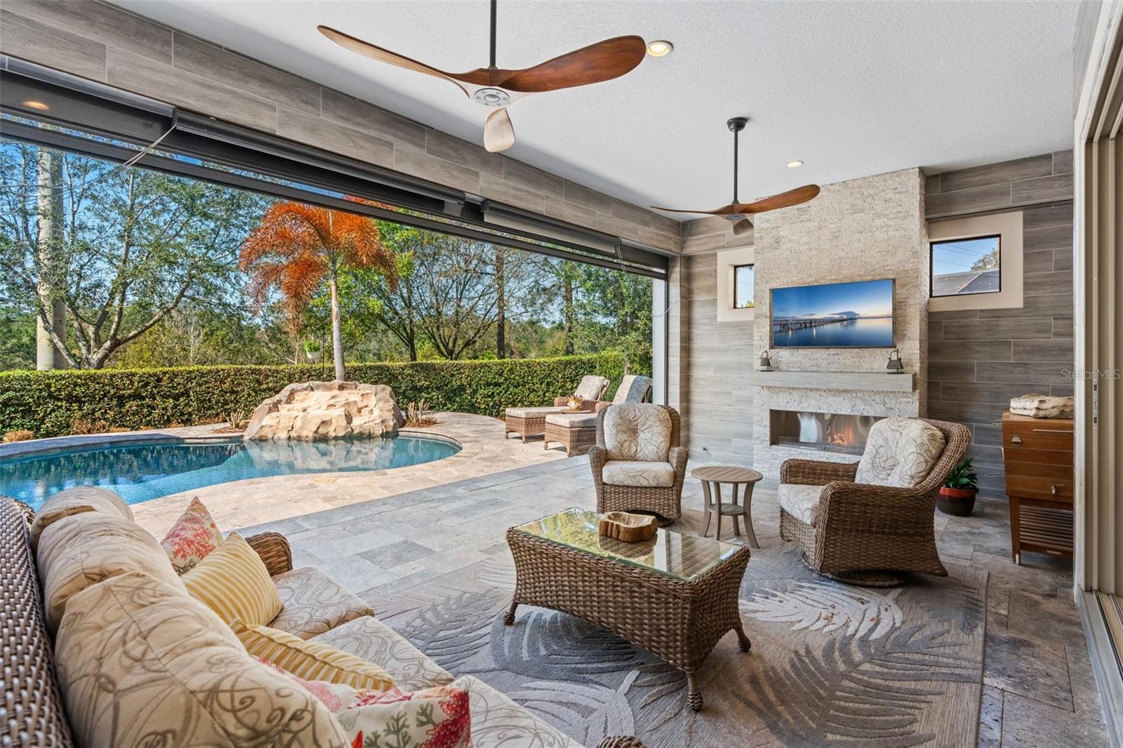 Image 37 of 73 For 10588 Royal Cypress Way