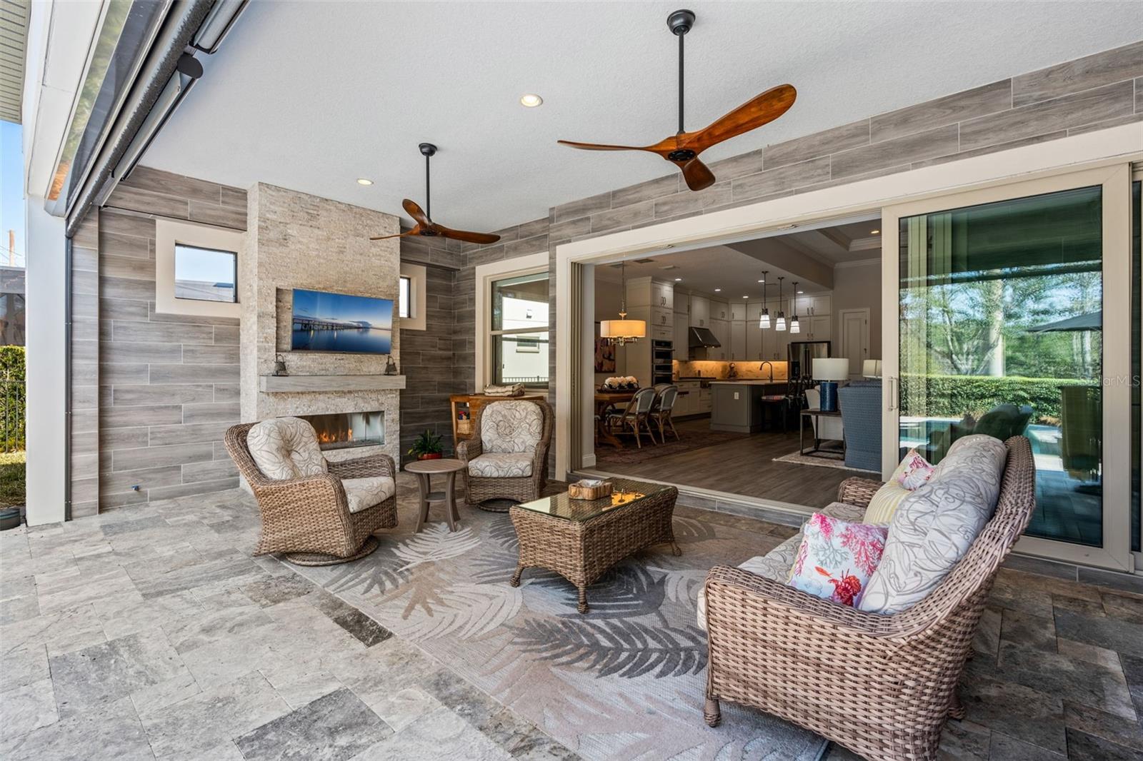 Image 39 of 73 For 10588 Royal Cypress Way