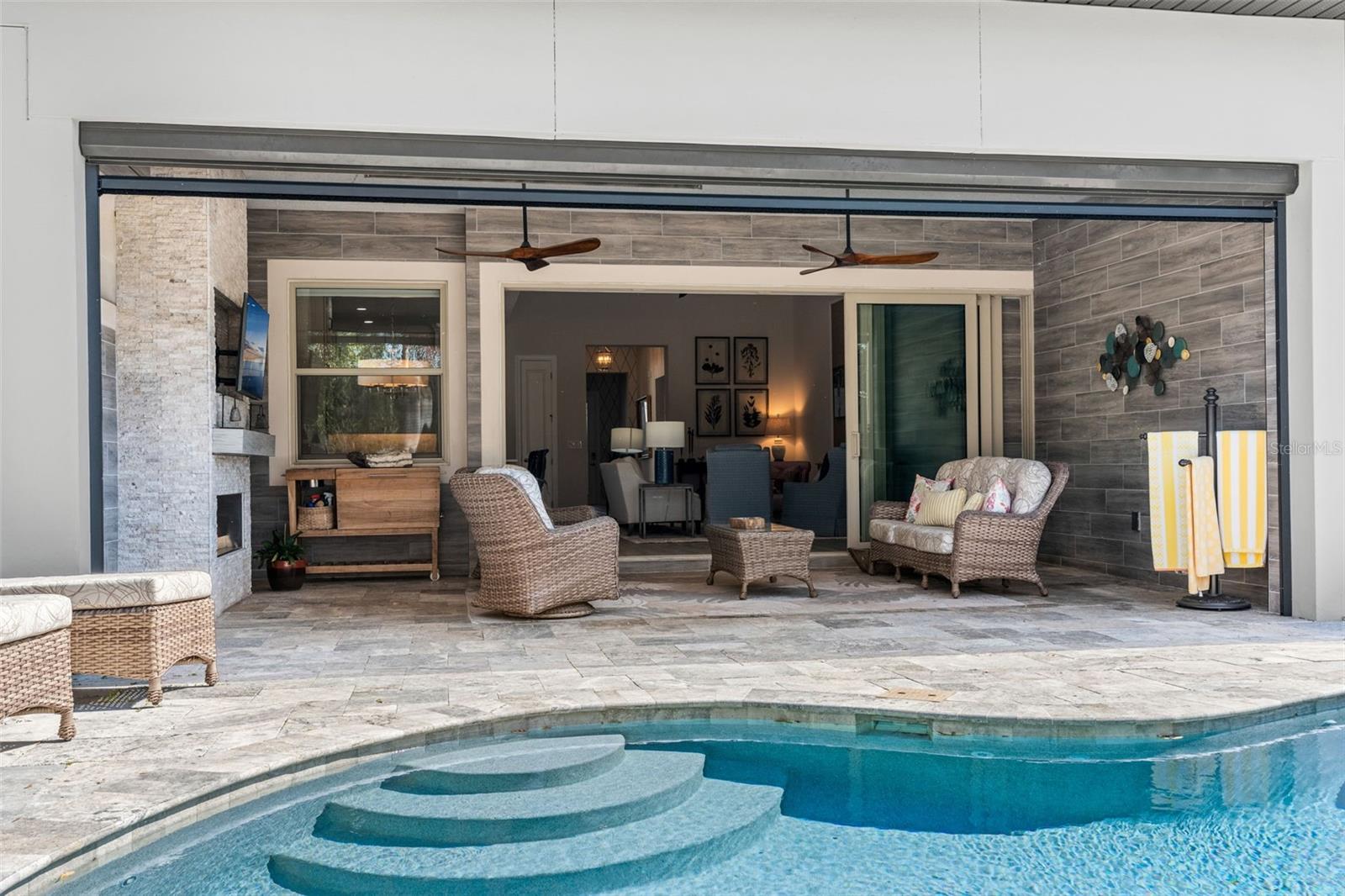 Image 49 of 73 For 10588 Royal Cypress Way