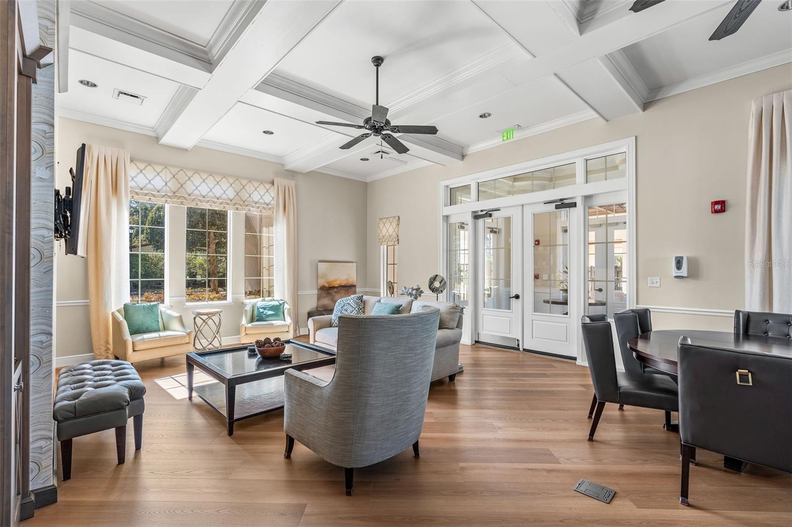 Image 60 of 73 For 10588 Royal Cypress Way