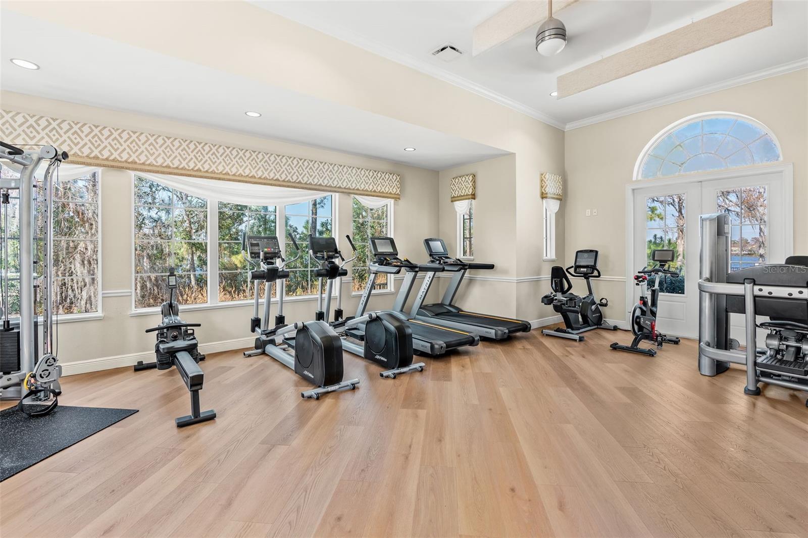 Image 62 of 73 For 10588 Royal Cypress Way