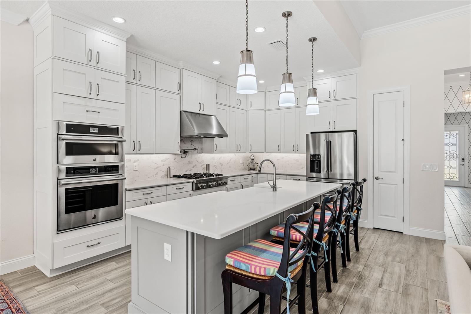 Image 9 of 73 For 10588 Royal Cypress Way