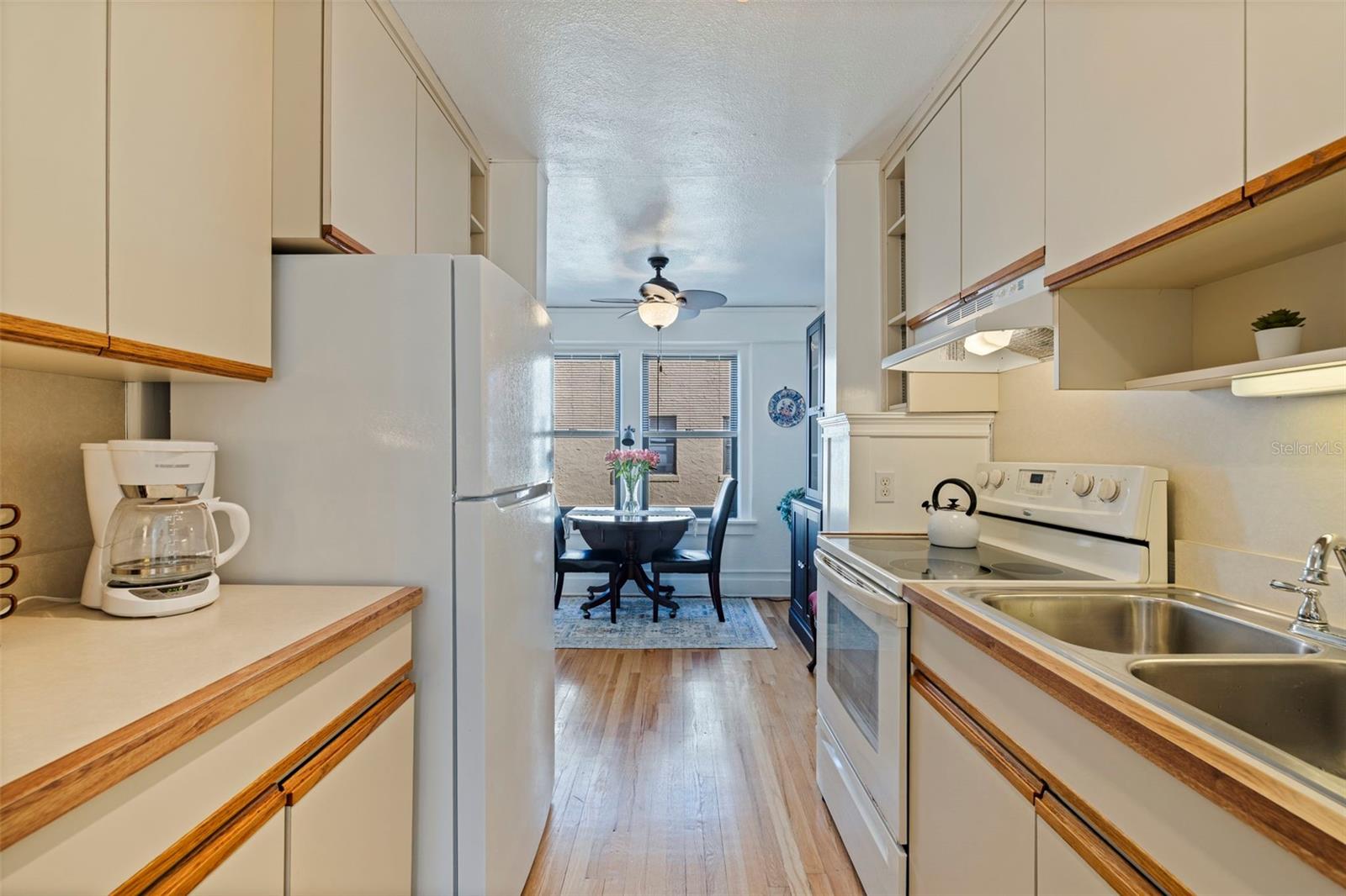 Image 15 of 49 For 130 4th Avenue N 602