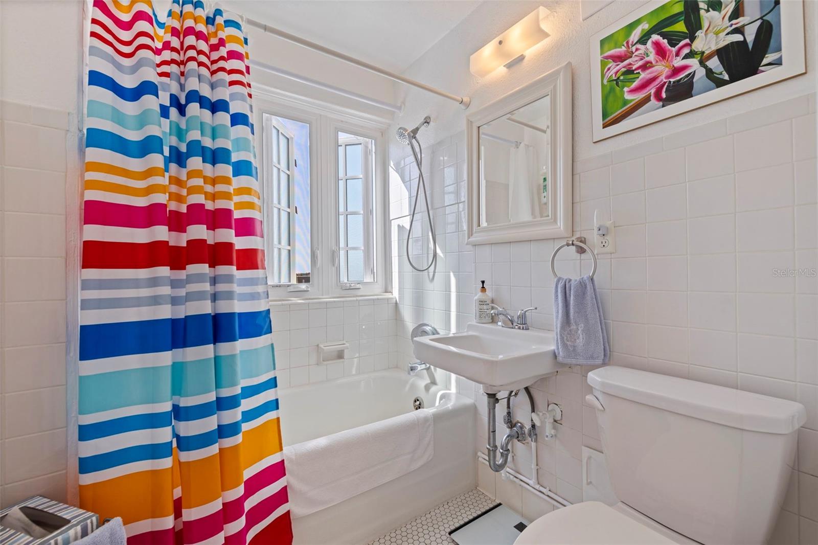 Image 20 of 49 For 130 4th Avenue N 602