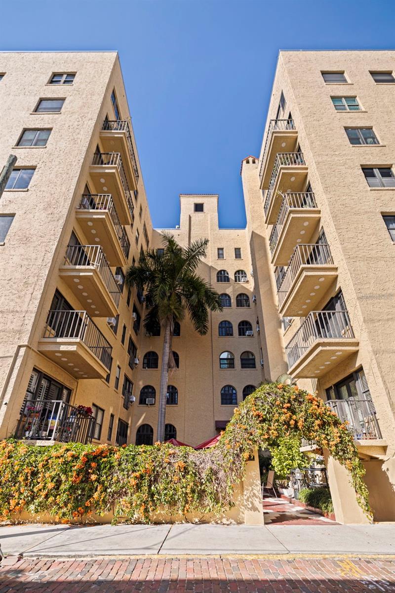 Image 29 of 49 For 130 4th Avenue N 602