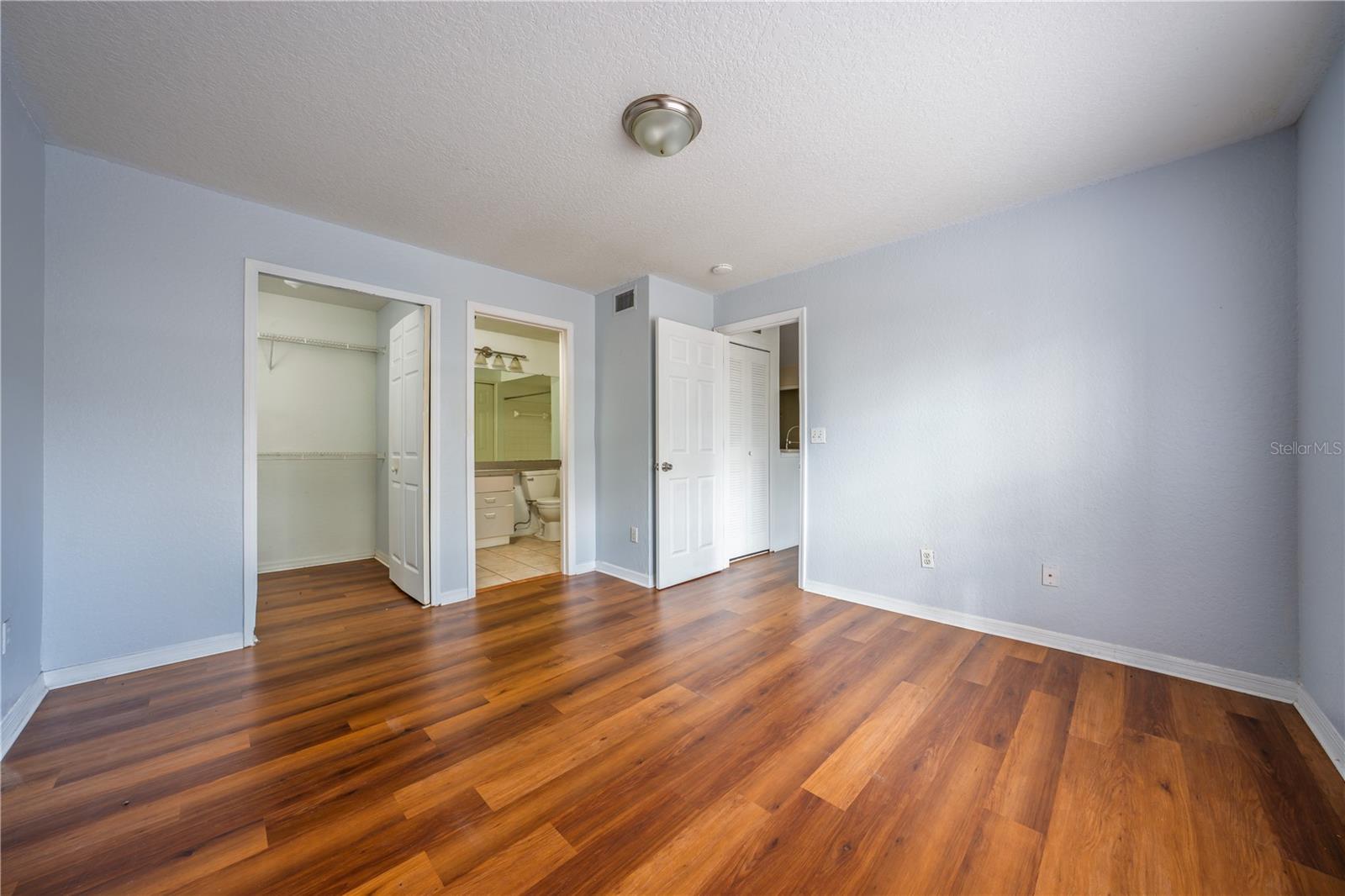 Image 14 of 28 For 8939 Latrec Ave  1205