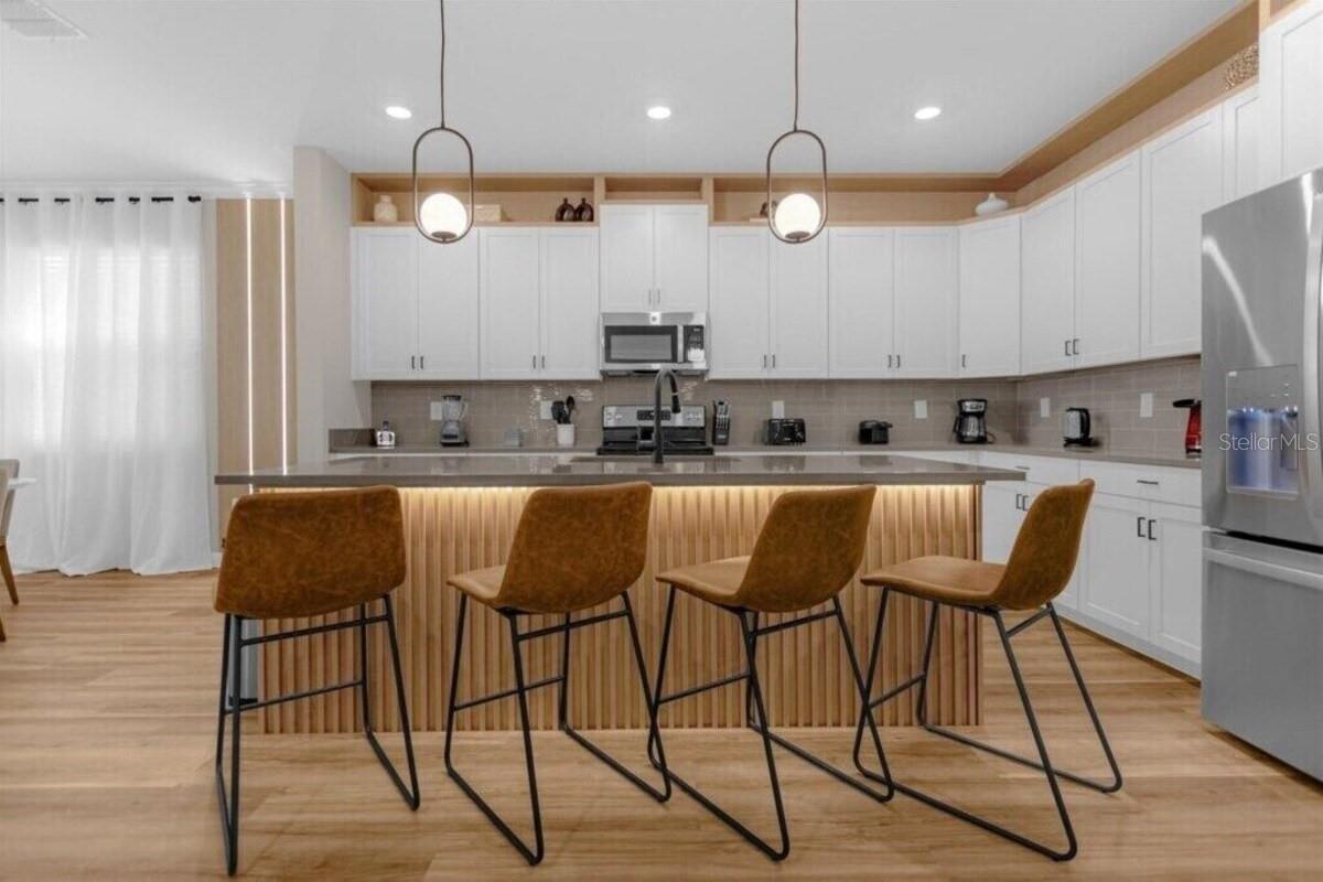 Image 10 of 85 For 9039 Play Through Drive