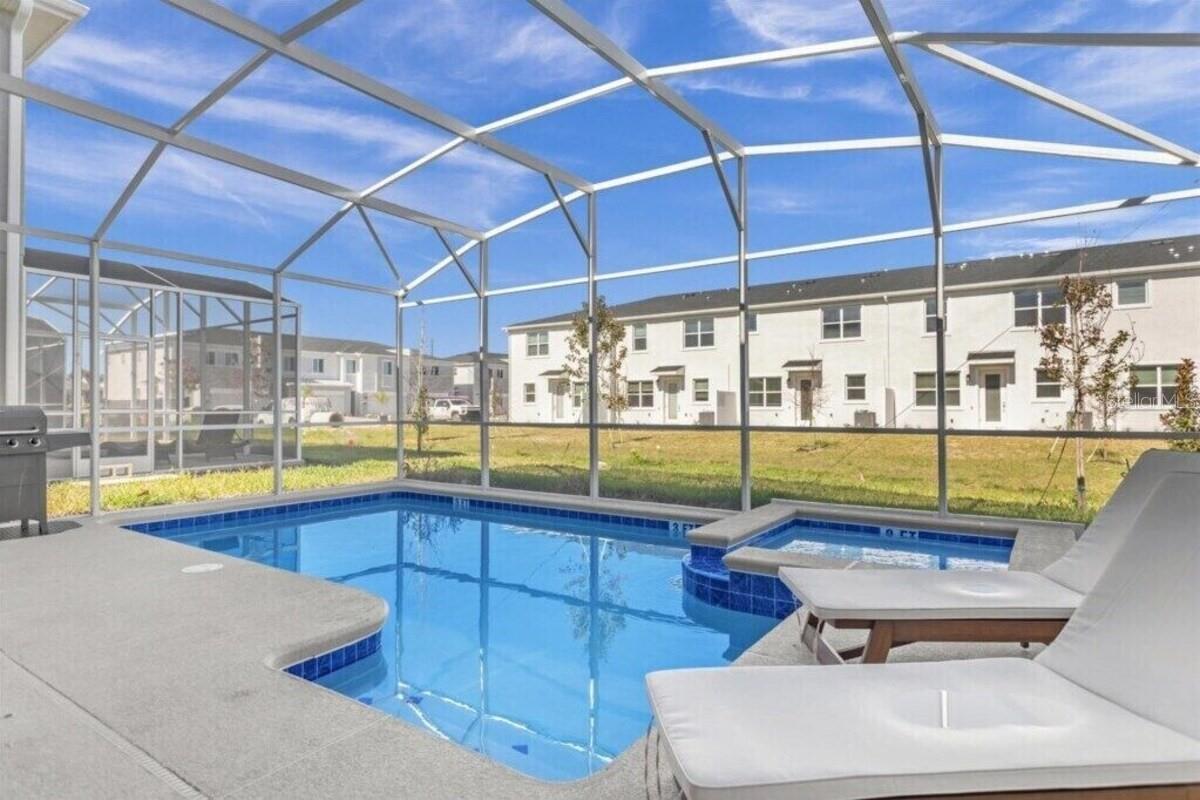 Image 18 of 85 For 9039 Play Through Drive