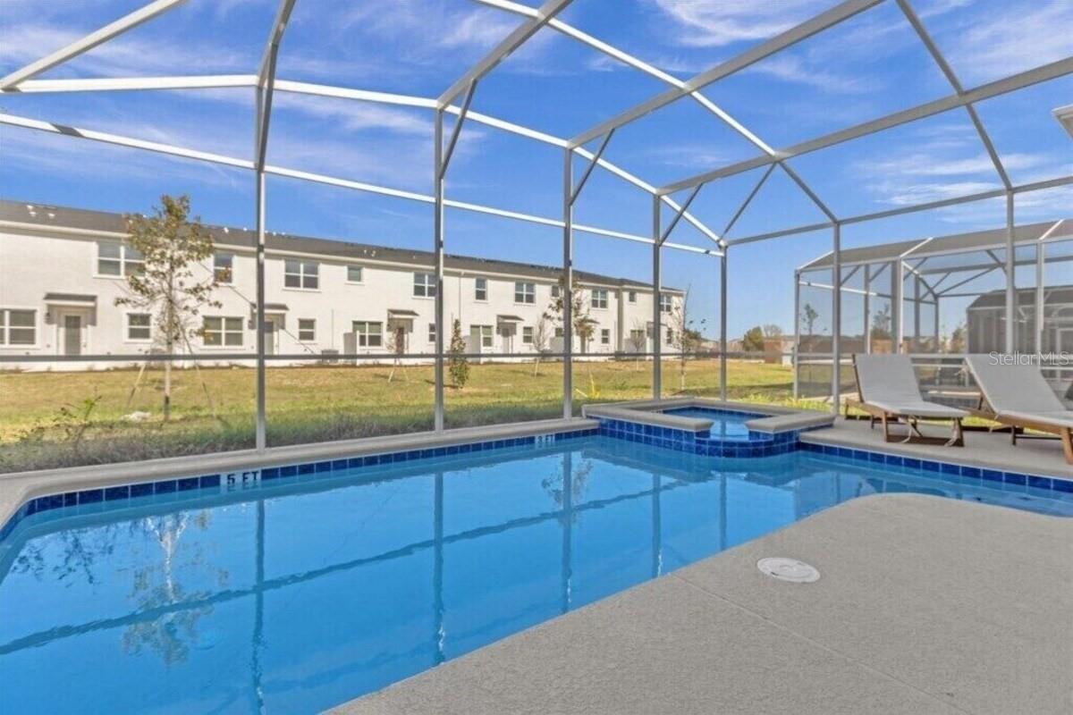 Image 19 of 85 For 9039 Play Through Drive