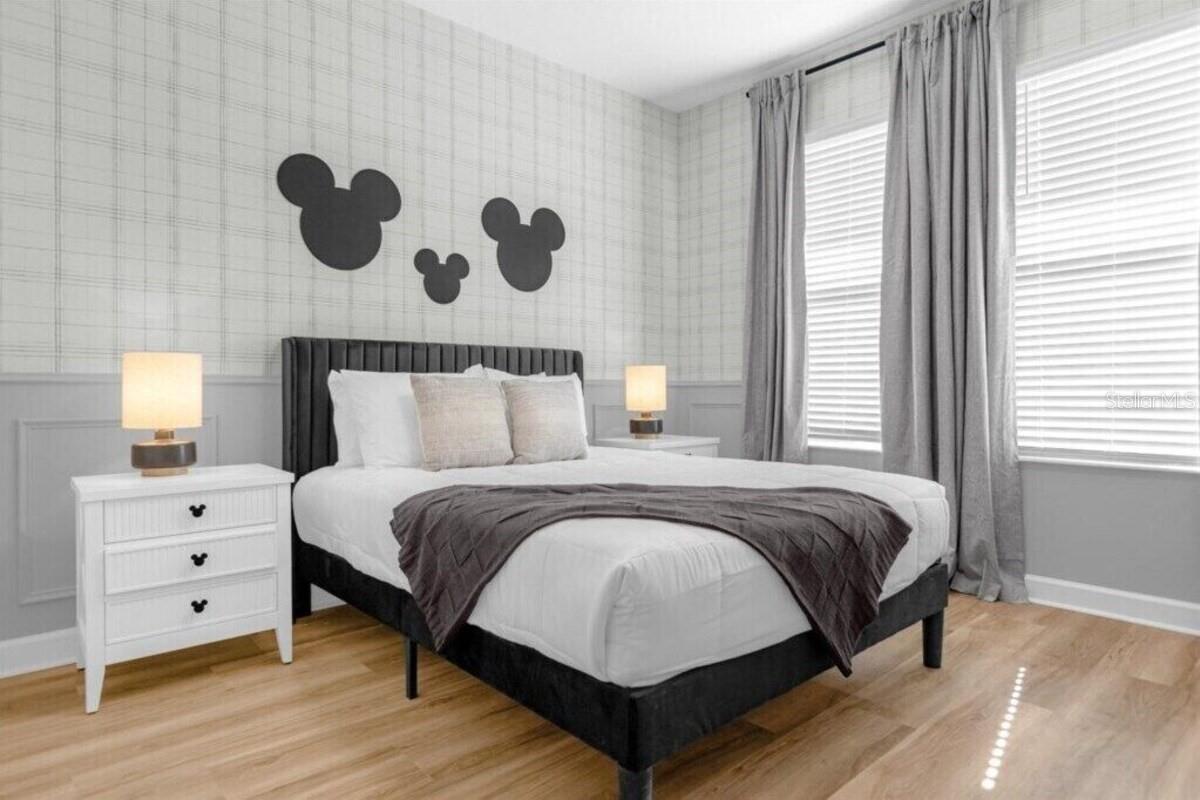 Image 36 of 85 For 9039 Play Through Drive