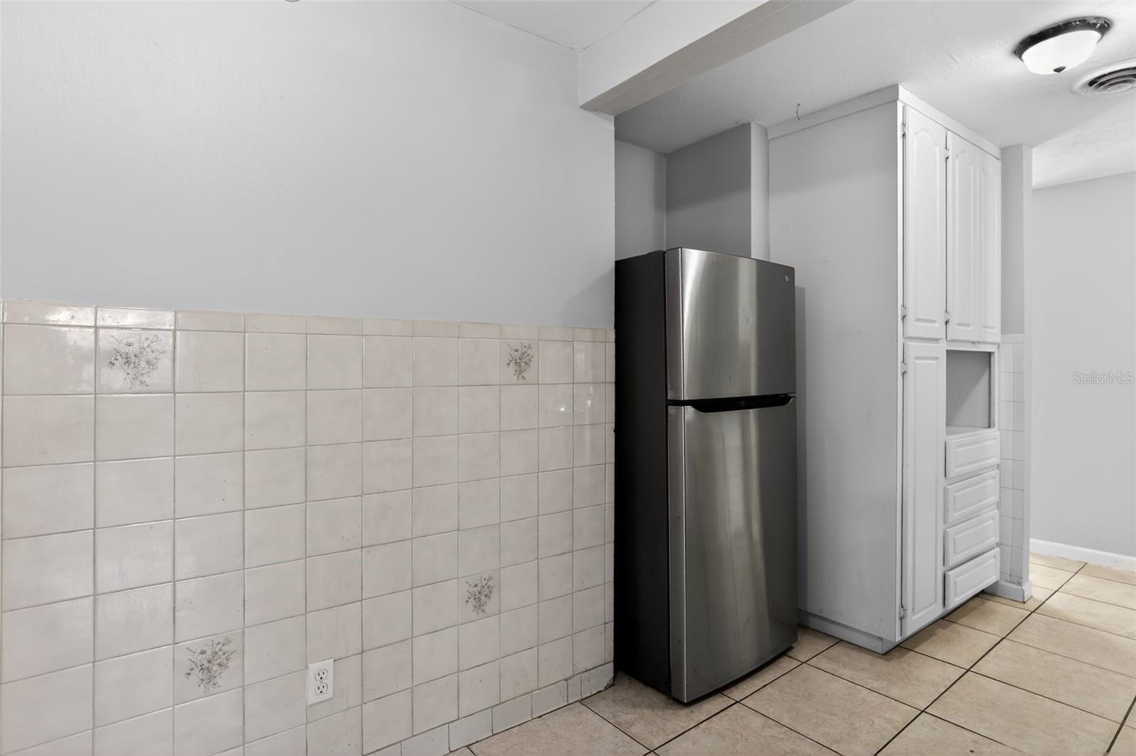 Image 7 of 28 For 724 Oaklando Drive