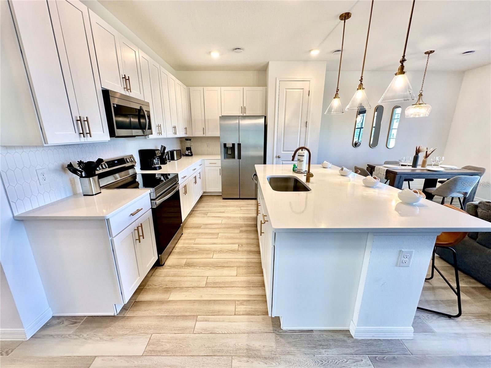 Image 4 of 36 For 1047 Plantation Lane