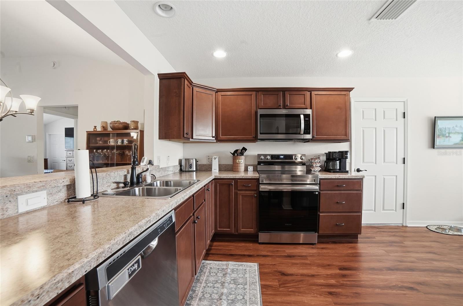 Image 5 of 31 For 3494 Oglethorpe Avenue