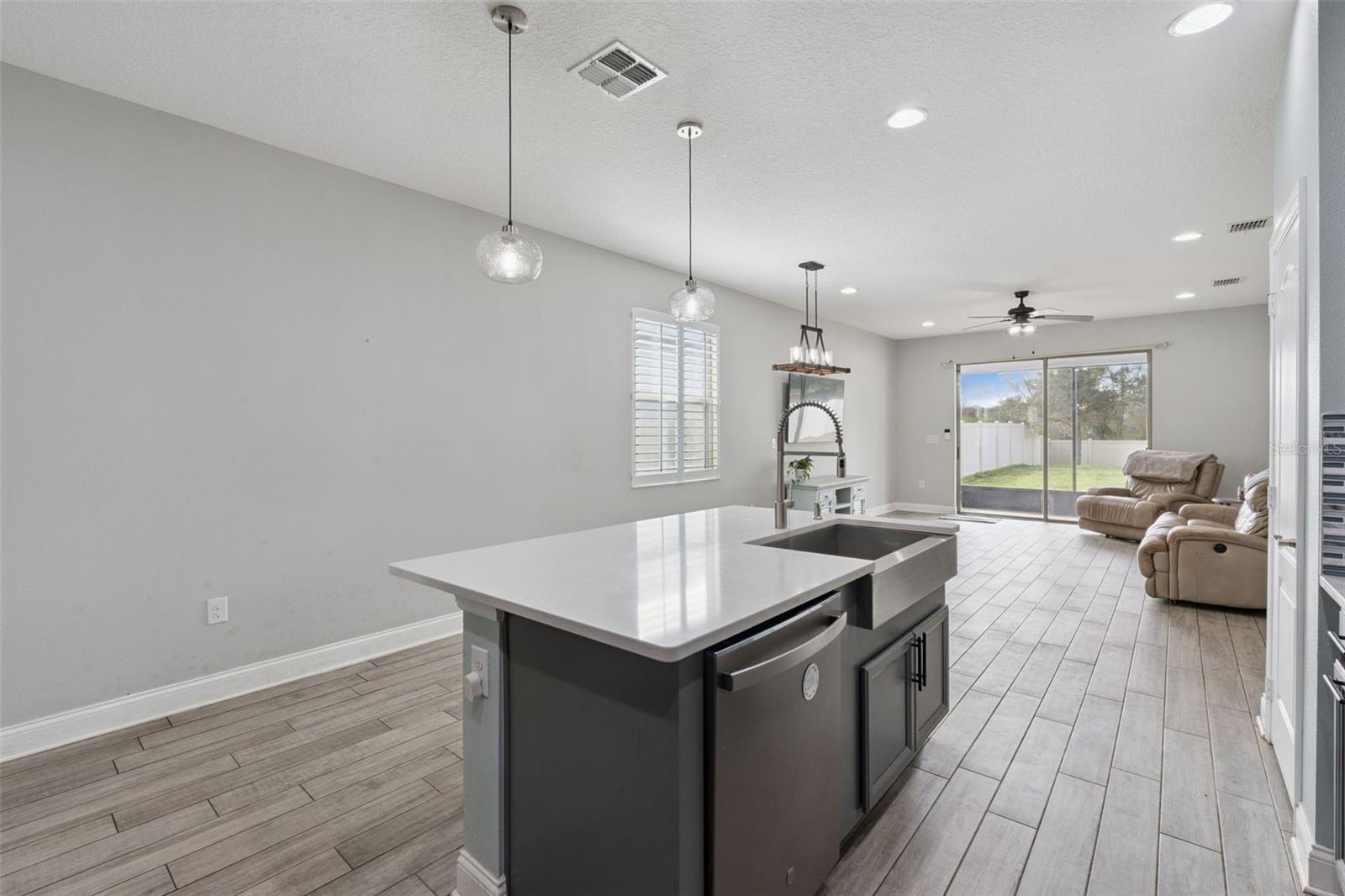 Image 10 of 38 For 163 Blue Flax Point