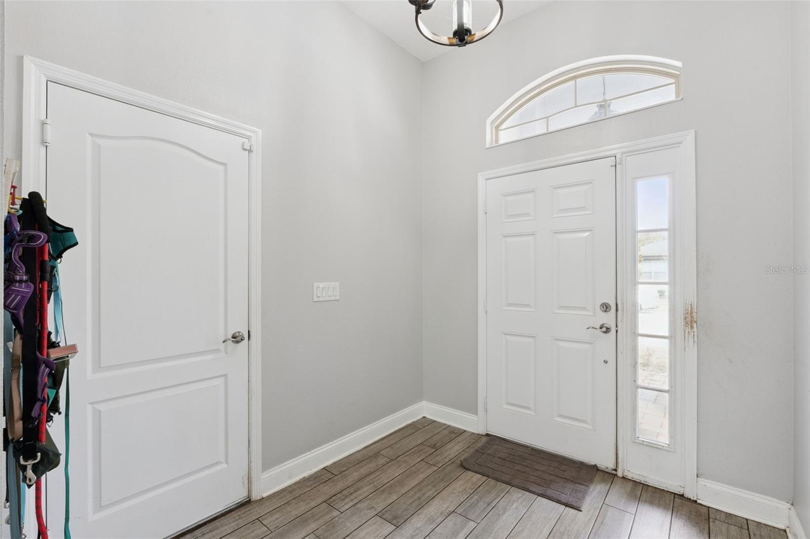 Image 2 of 38 For 163 Blue Flax Point