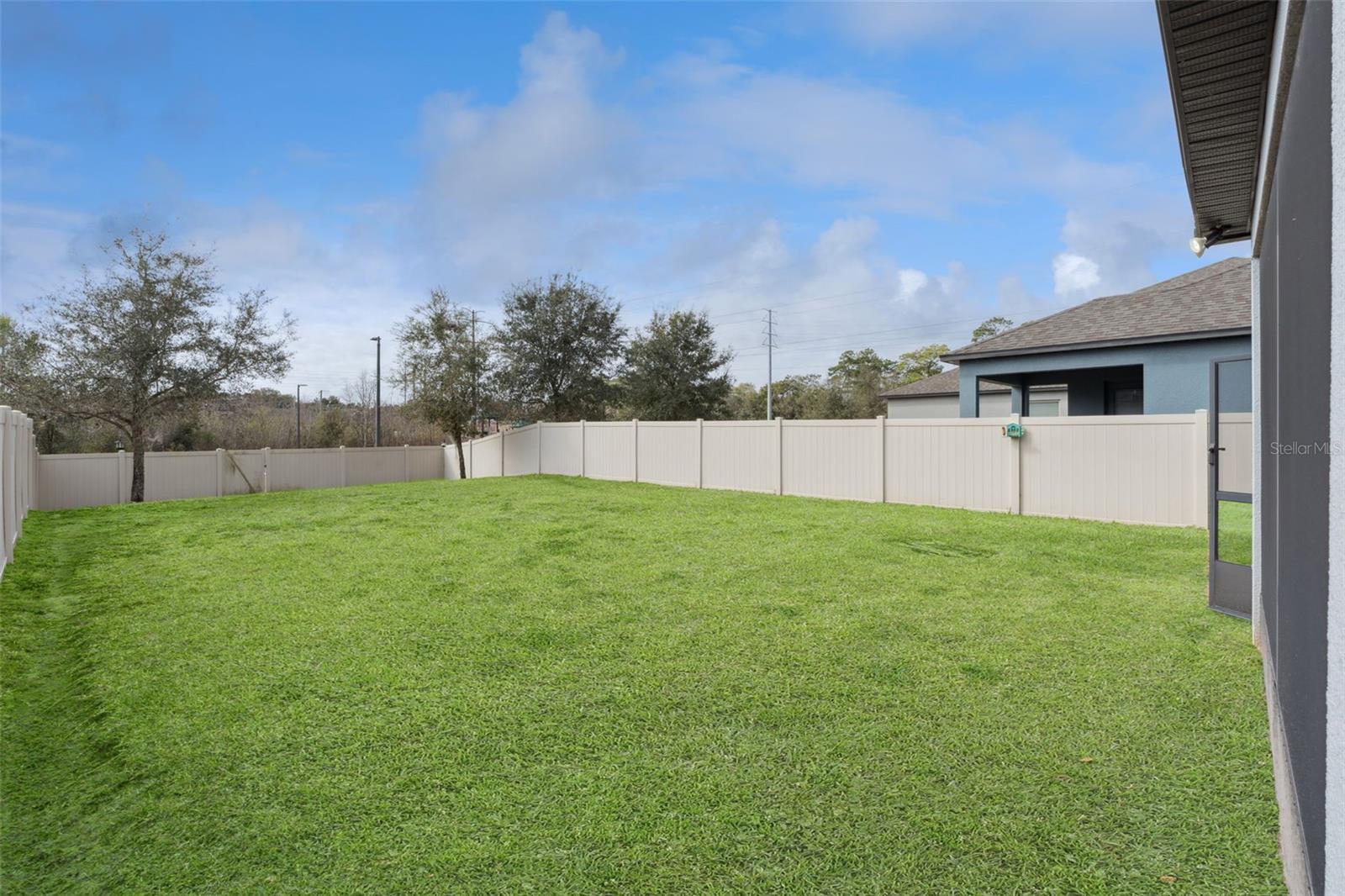 Image 30 of 38 For 163 Blue Flax Point