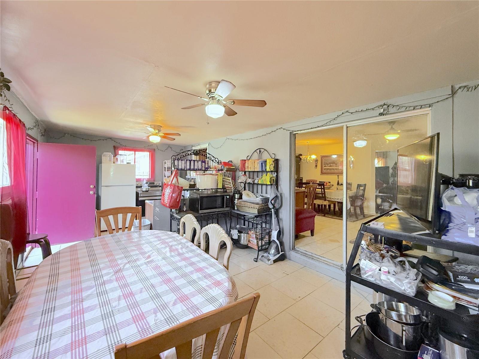 Image 15 of 18 For 332 Summerset Drive