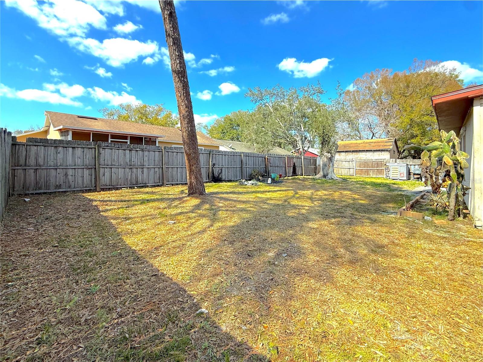 Image 17 of 18 For 332 Summerset Drive