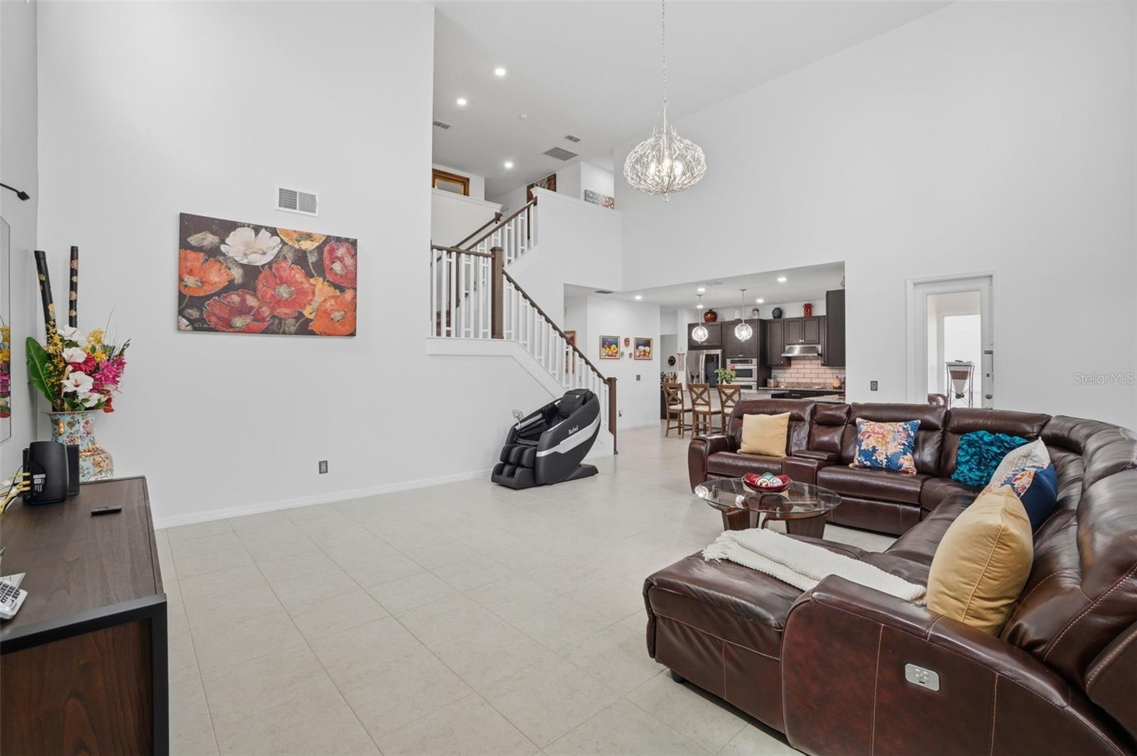 Image 10 of 42 For 720 Split Hoof Drive