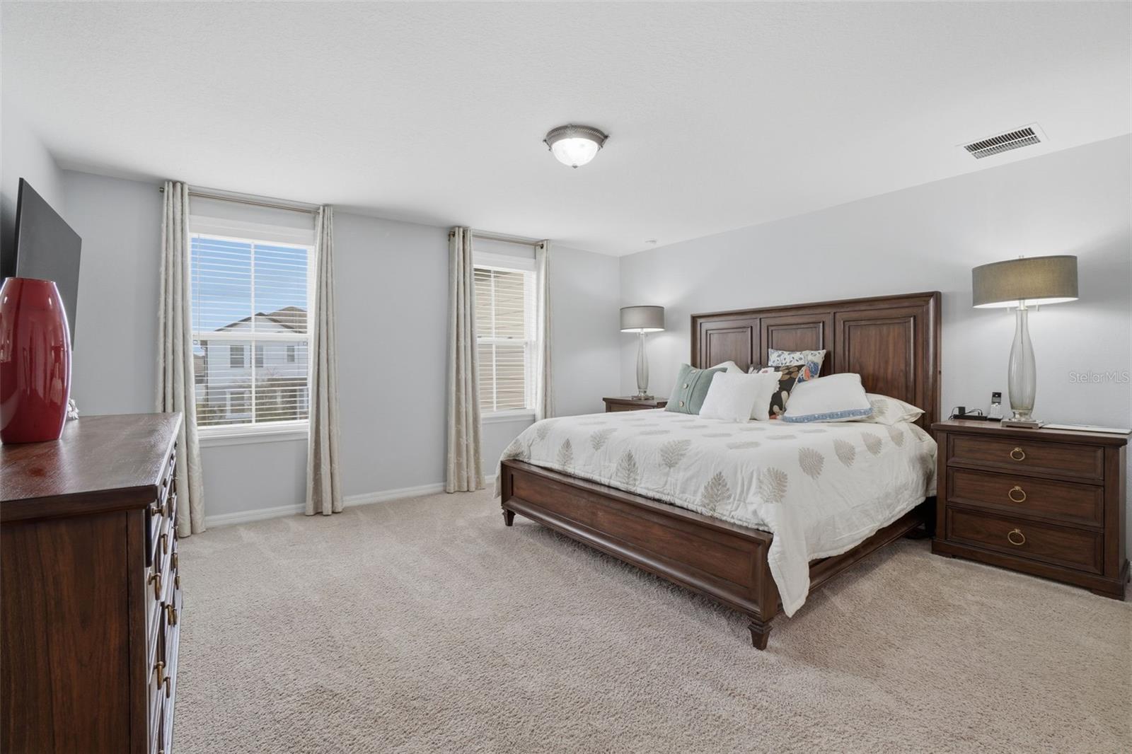 Image 17 of 42 For 720 Split Hoof Drive