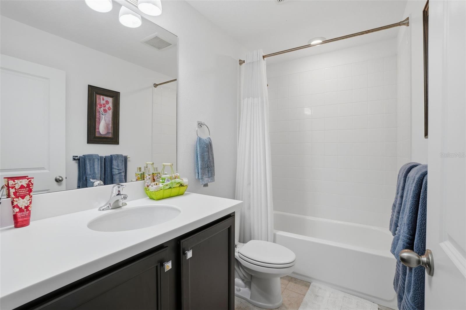 Image 24 of 42 For 720 Split Hoof Drive