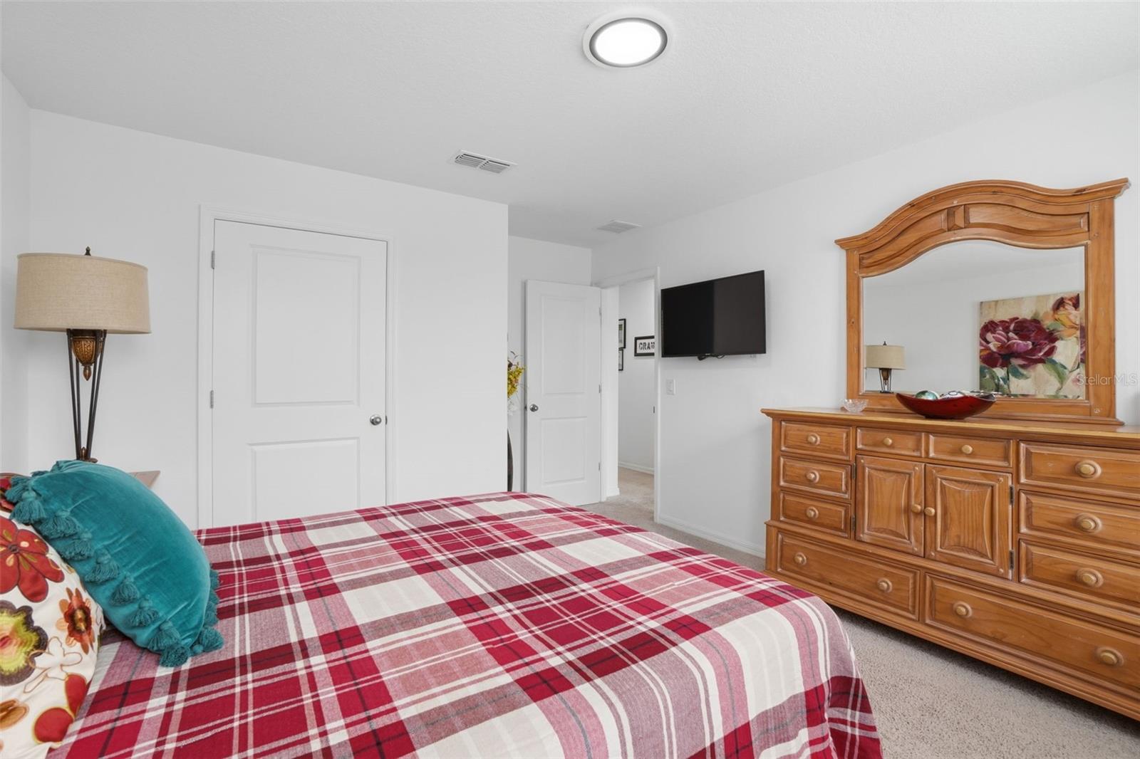 Image 26 of 42 For 720 Split Hoof Drive