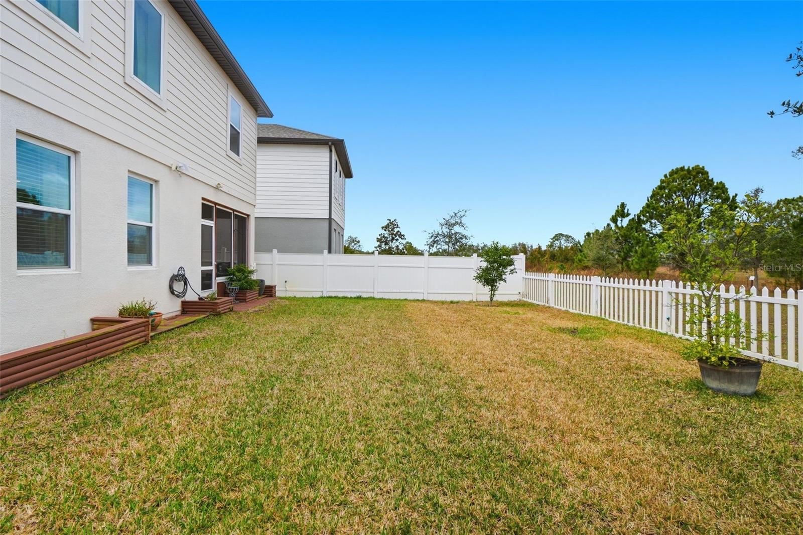 Image 33 of 42 For 720 Split Hoof Drive