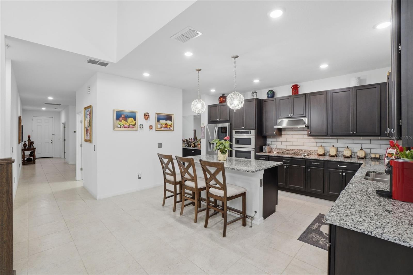 Image 4 of 42 For 720 Split Hoof Drive