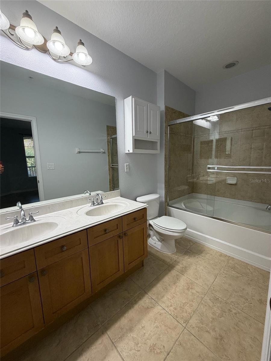 Image 19 of 35 For 11562 Amidship Lane 114