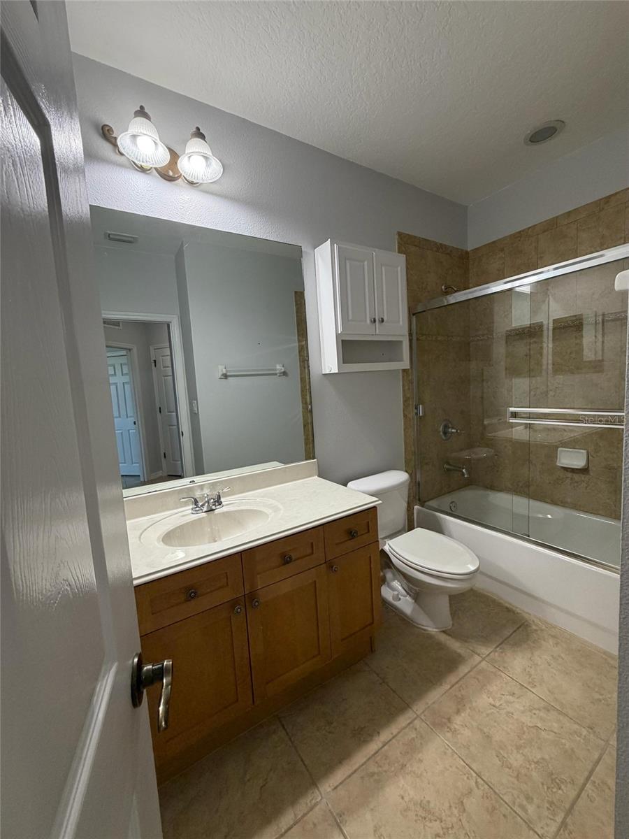 Image 23 of 35 For 11562 Amidship Lane 114