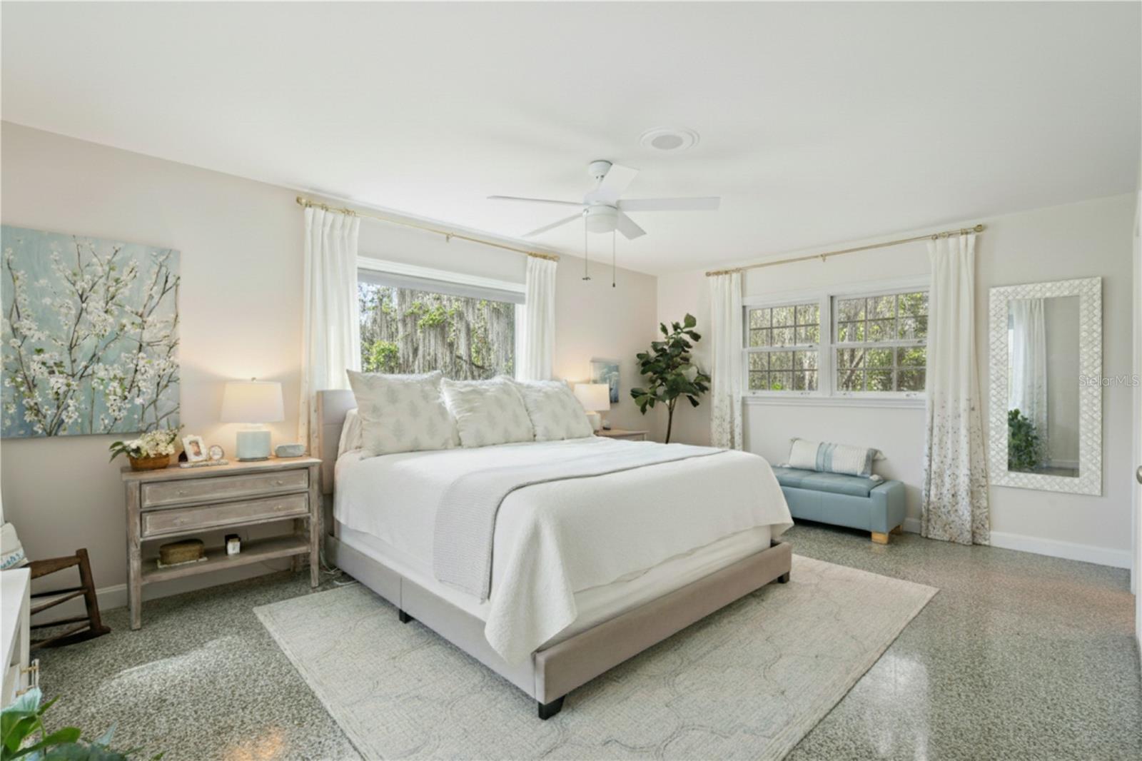 Image 23 of 48 For 941 Powhatan Drive