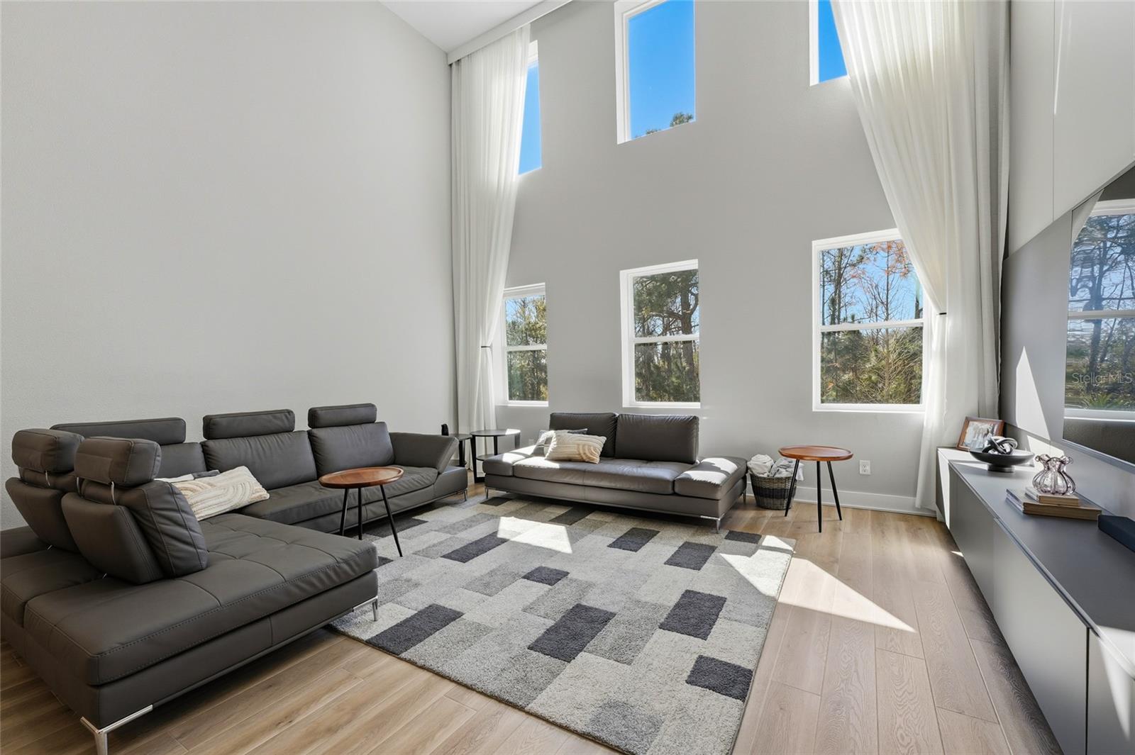 Image 23 of 56 For 17222 Dancy Orange Court