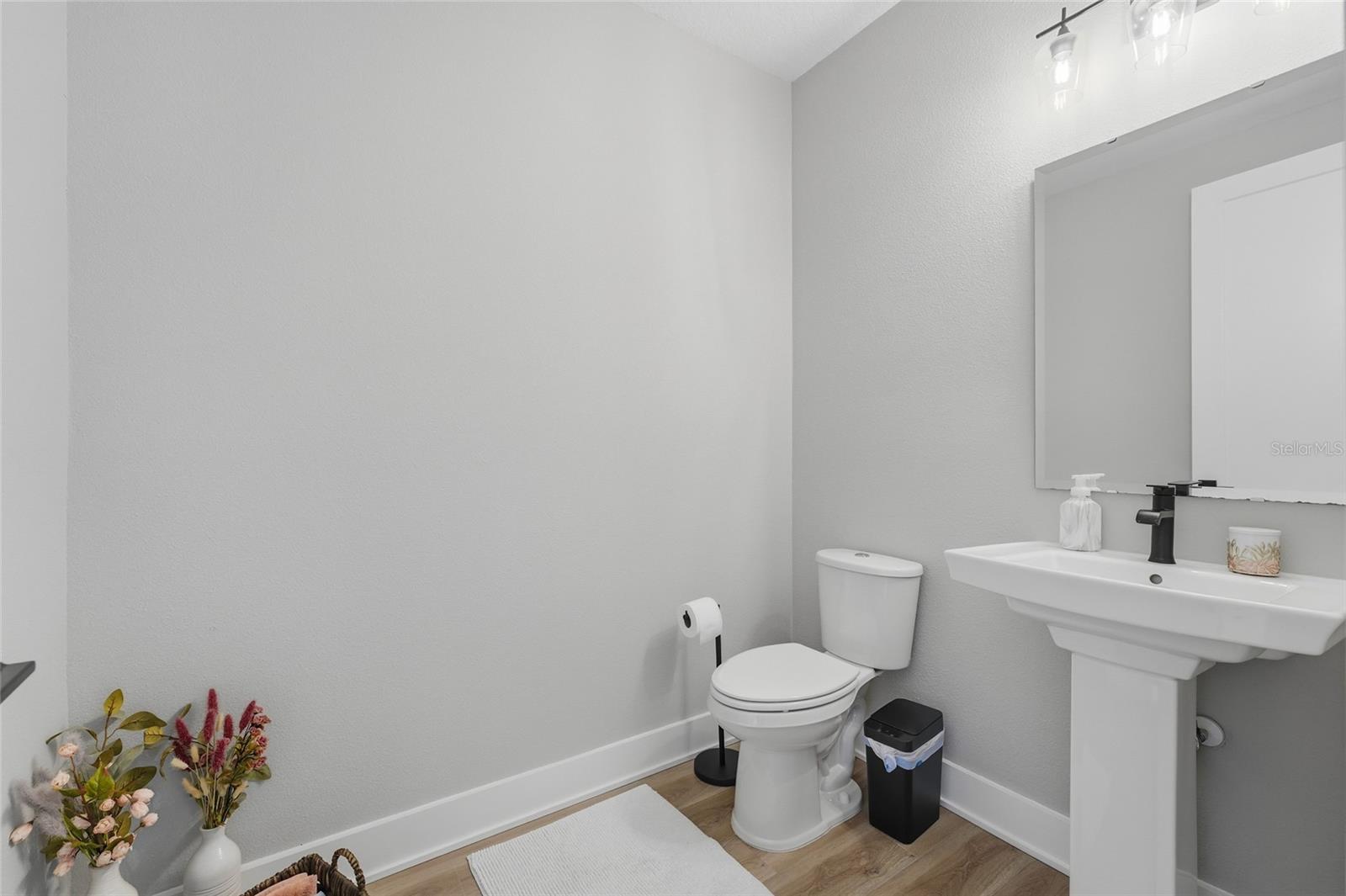 Image 27 of 56 For 17222 Dancy Orange Court