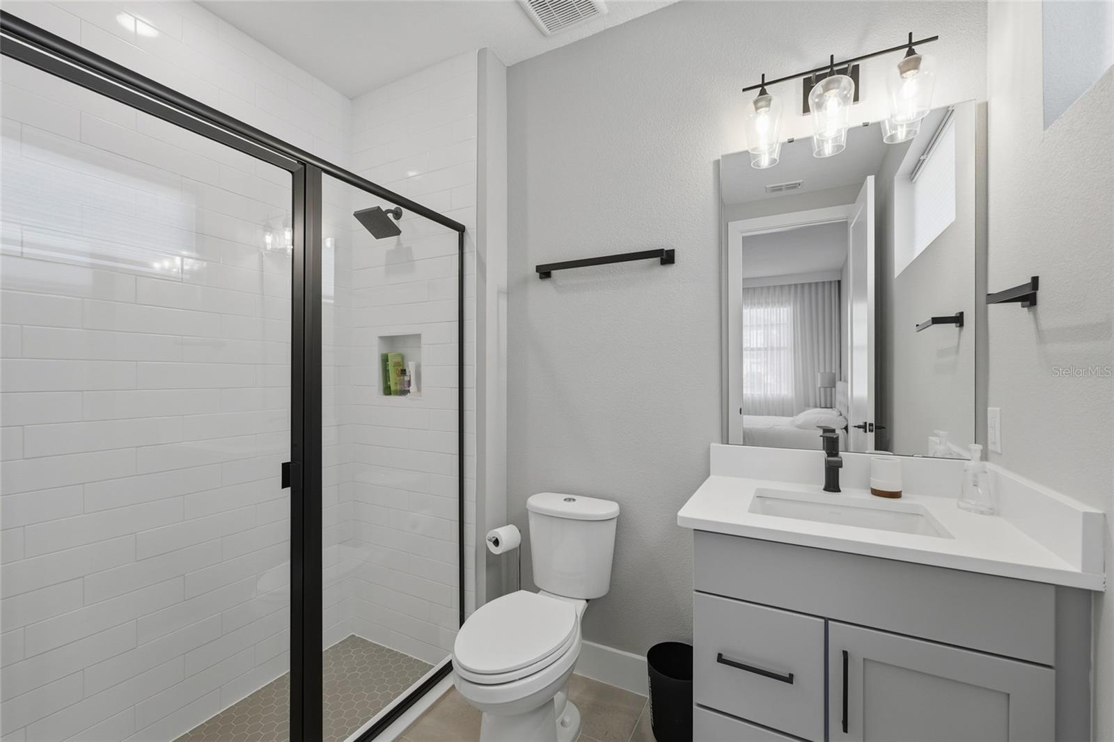 Image 31 of 56 For 17222 Dancy Orange Court