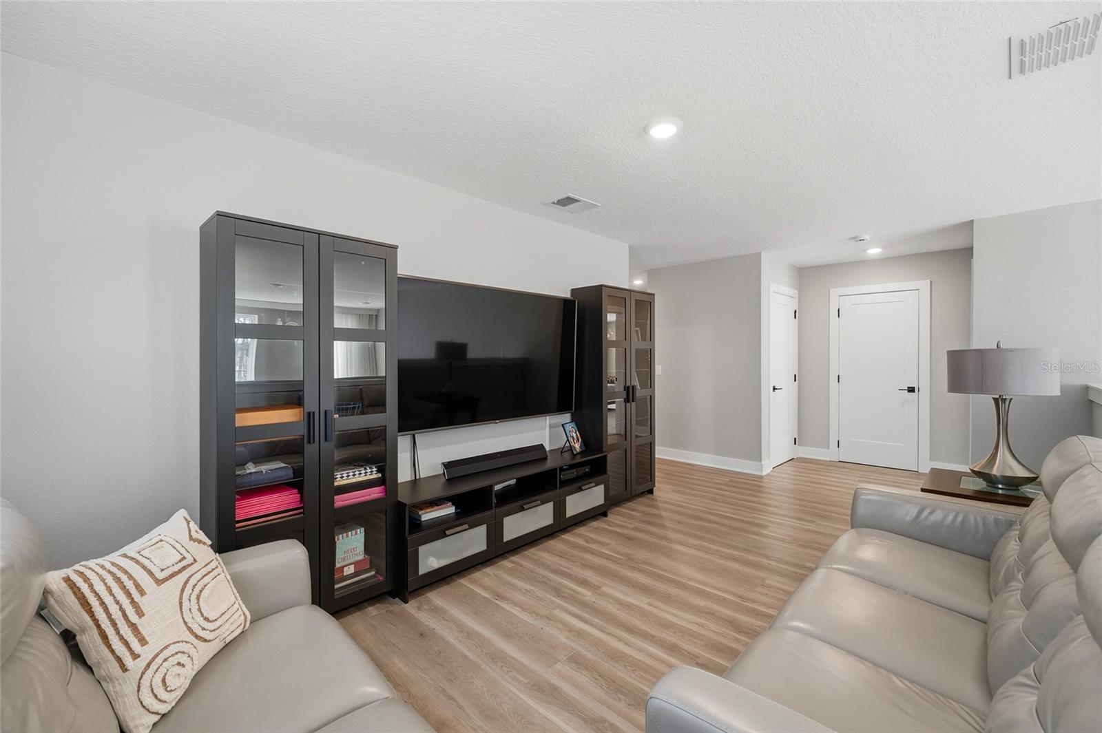 Image 33 of 56 For 17222 Dancy Orange Court