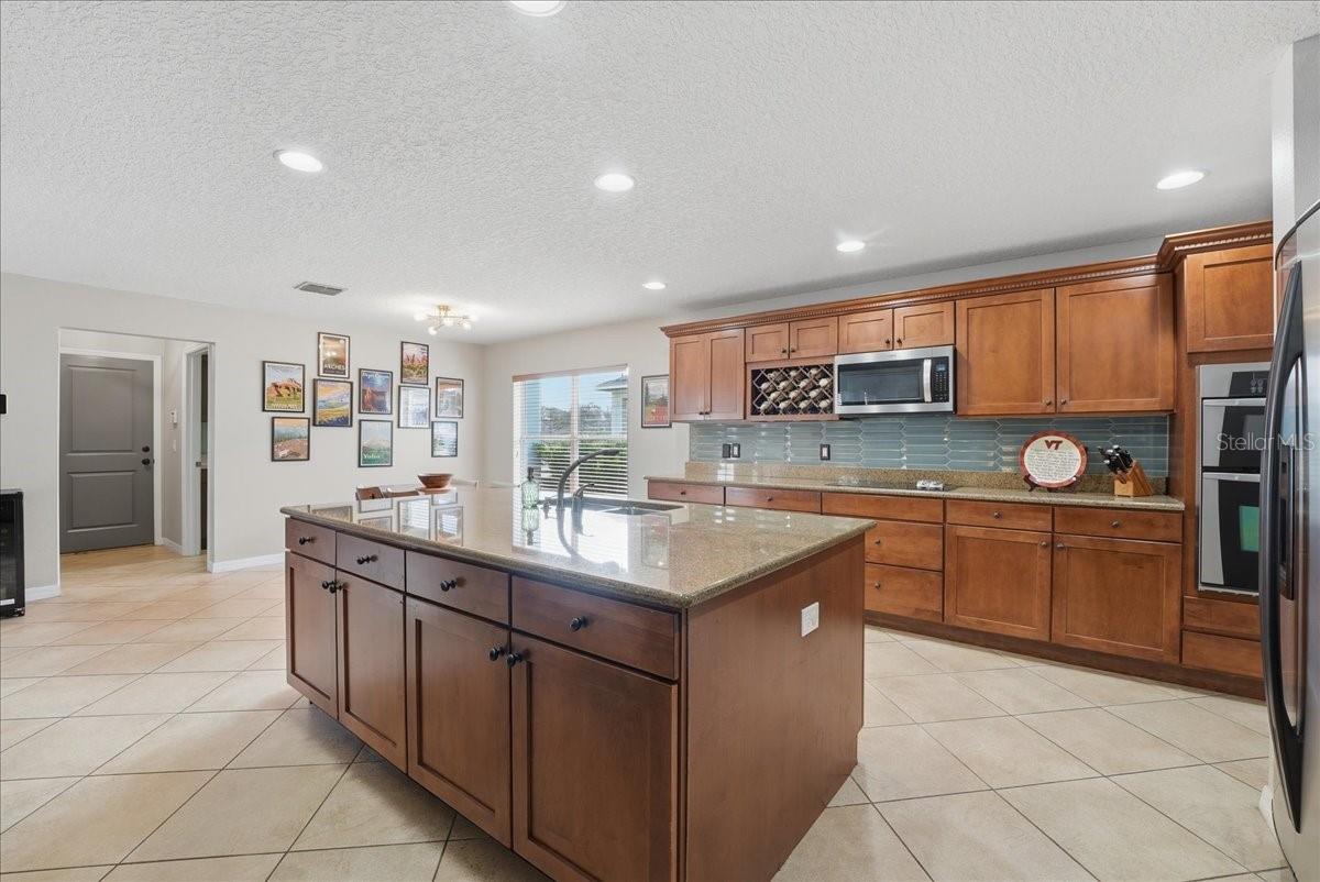 Image 10 of 43 For 13871 Earpod Drive