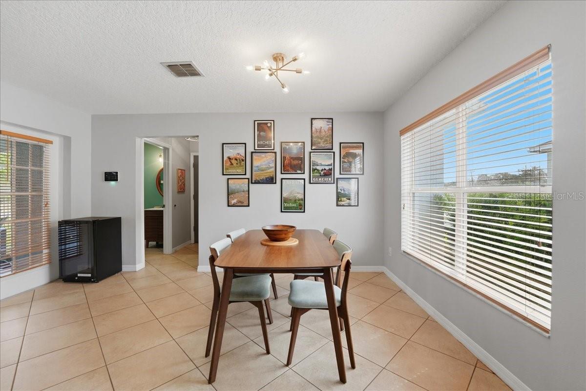 Image 14 of 43 For 13871 Earpod Drive