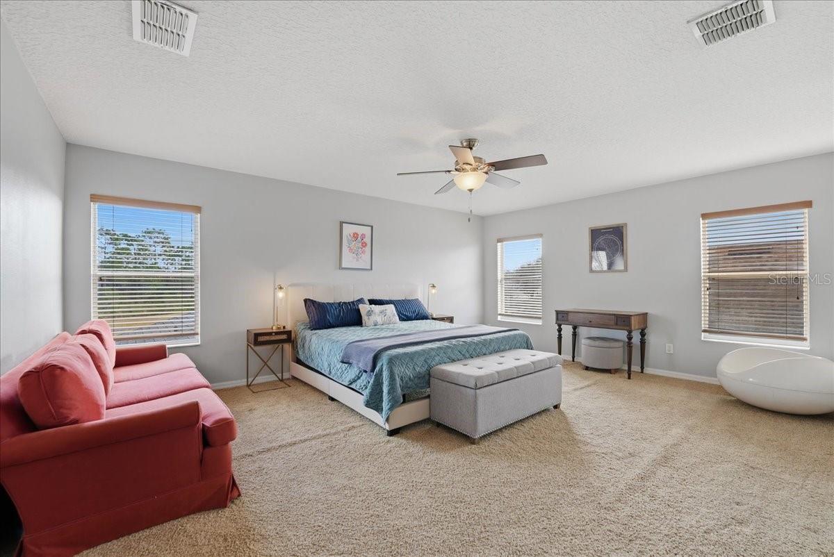 Image 22 of 43 For 13871 Earpod Drive