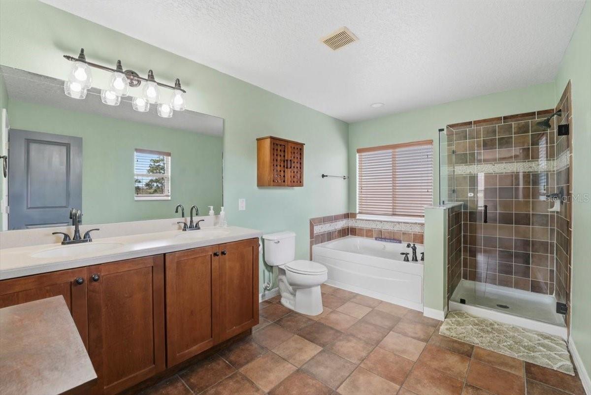 Image 24 of 43 For 13871 Earpod Drive