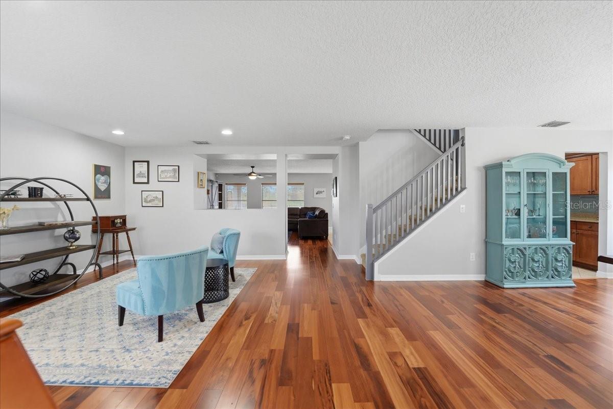 Image 4 of 43 For 13871 Earpod Drive