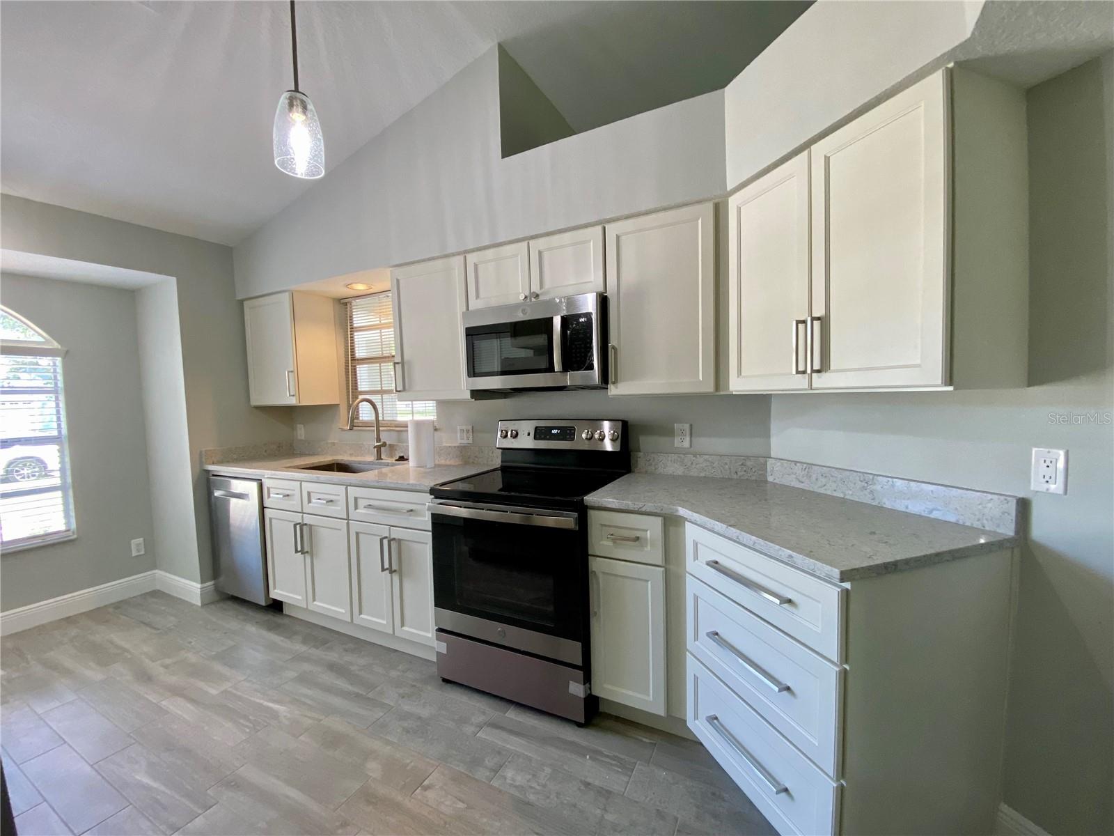 Image 4 of 16 For 1018 Spring Landing Drive