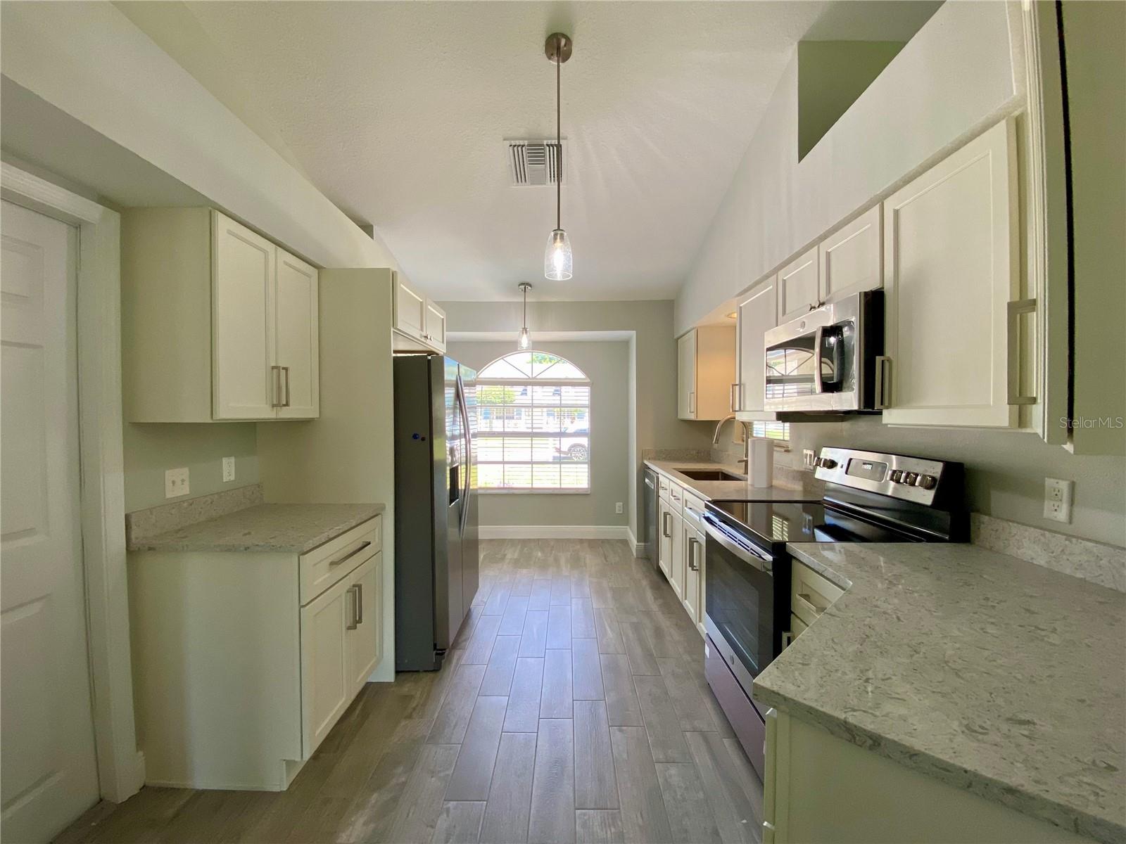 Image 5 of 16 For 1018 Spring Landing Drive