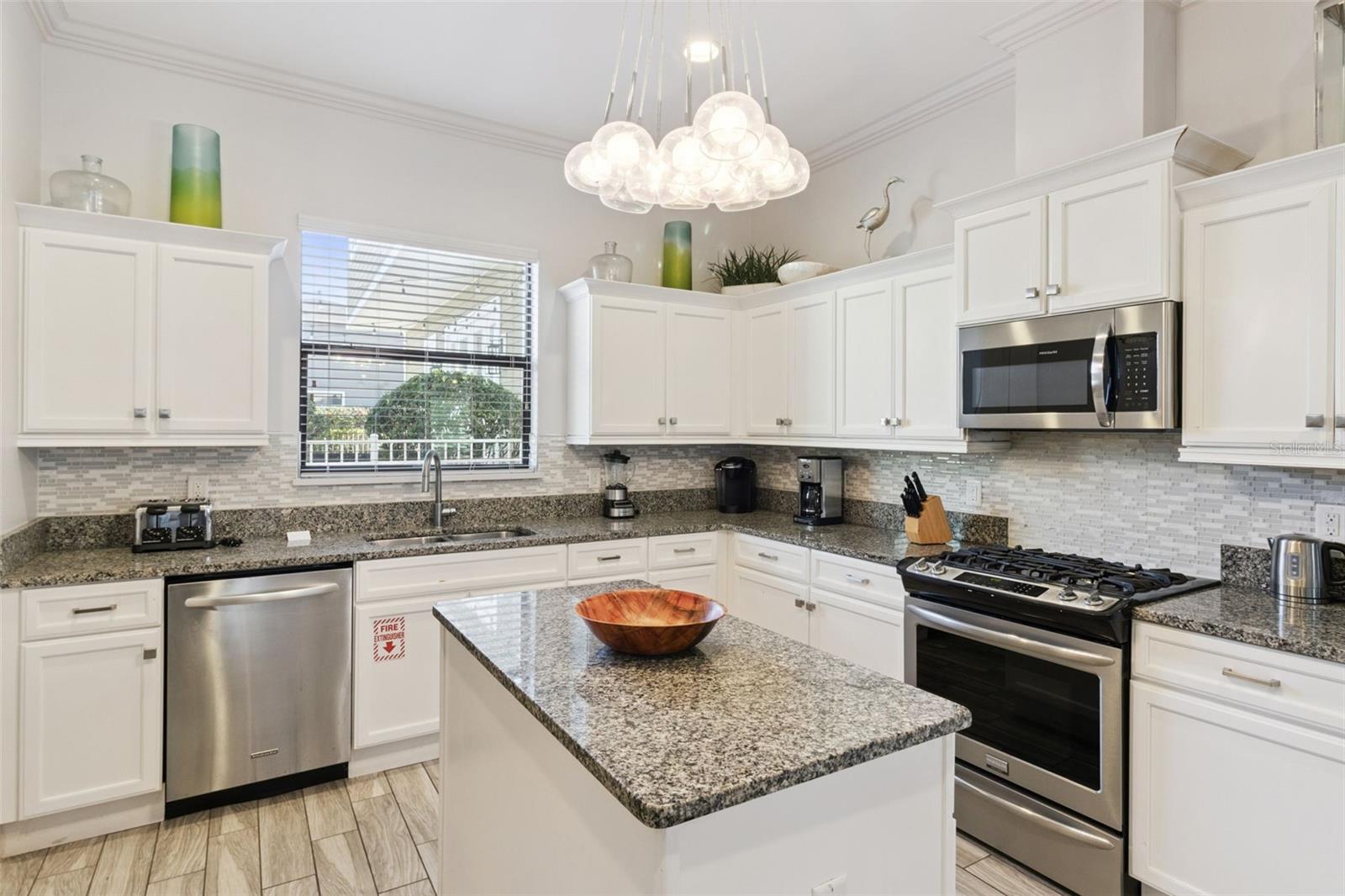 Image 16 of 30 For 7423 Sparkling Court