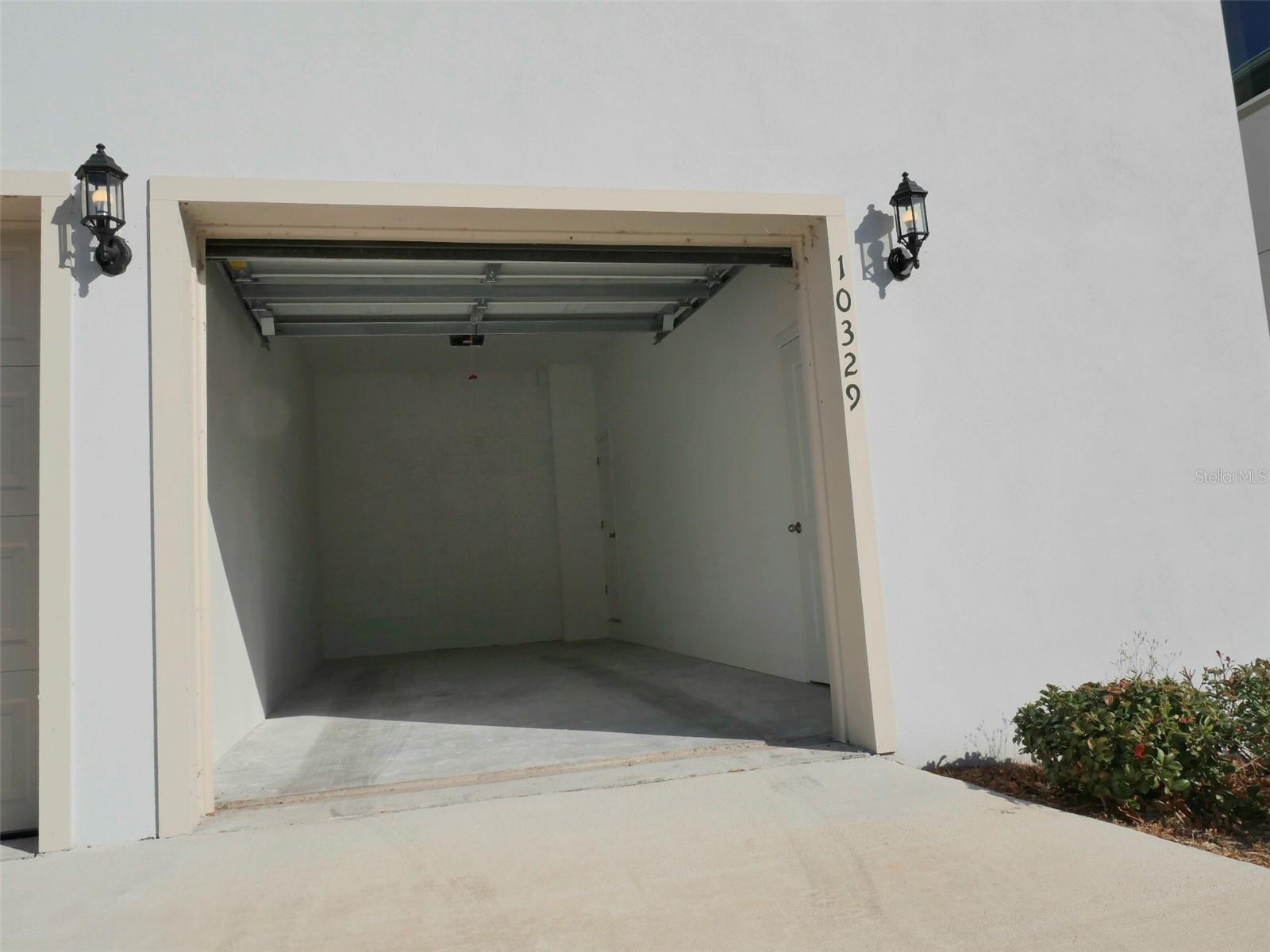 Image 14 of 15 For 10329 Peebles St