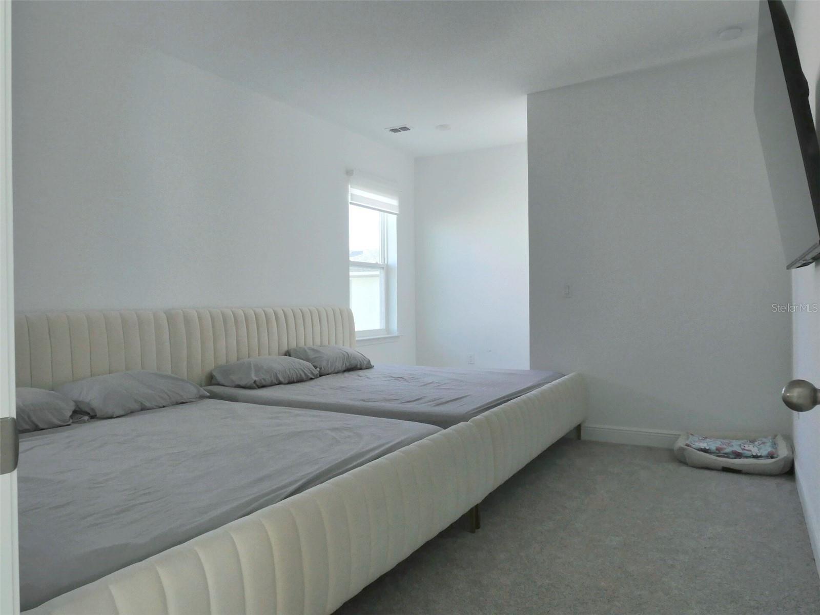 Image 6 of 15 For 10329 Peebles St