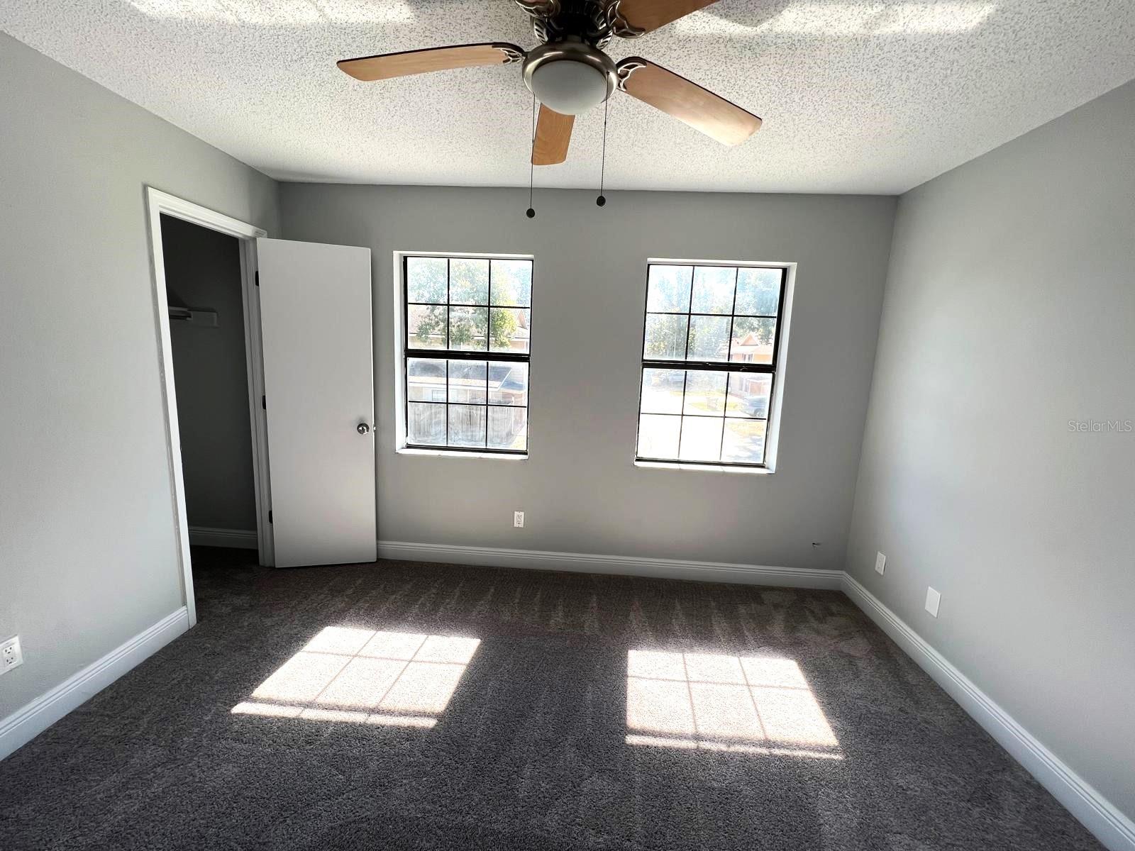 Image 22 of 26 For 453 Hemlock Street