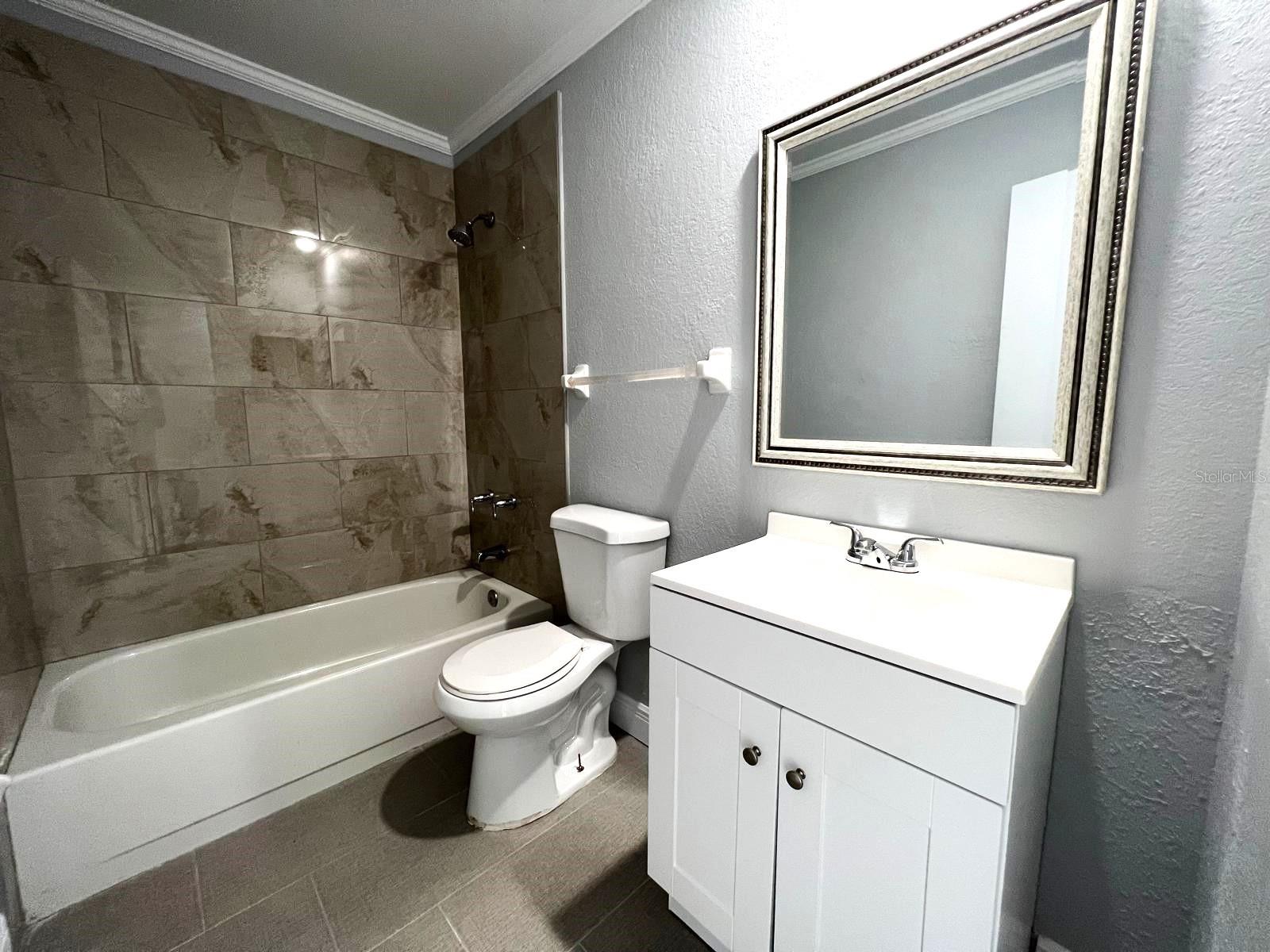 Image 26 of 26 For 453 Hemlock Street